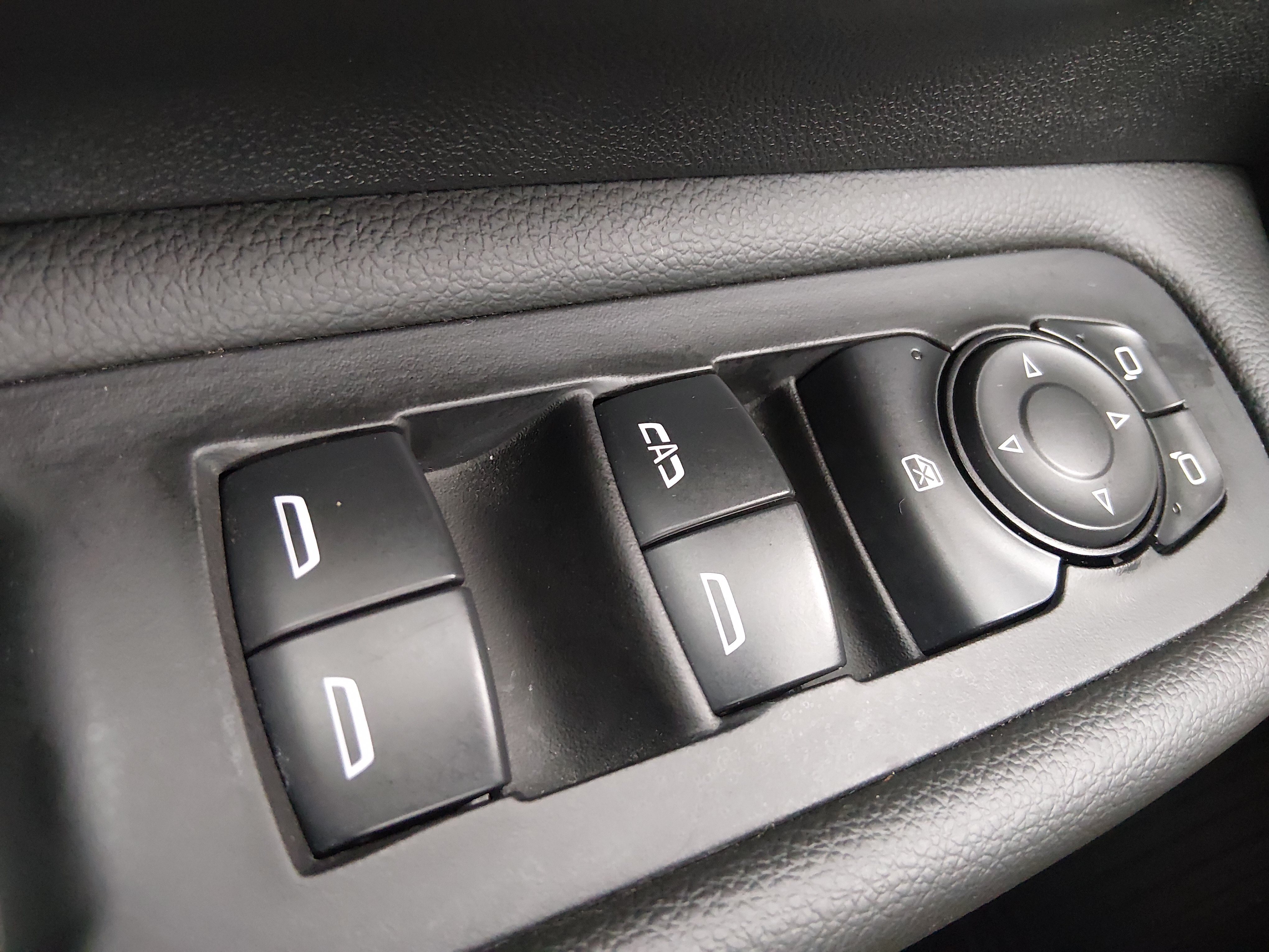 2024 GMC Terrain SLE - Photo 18
