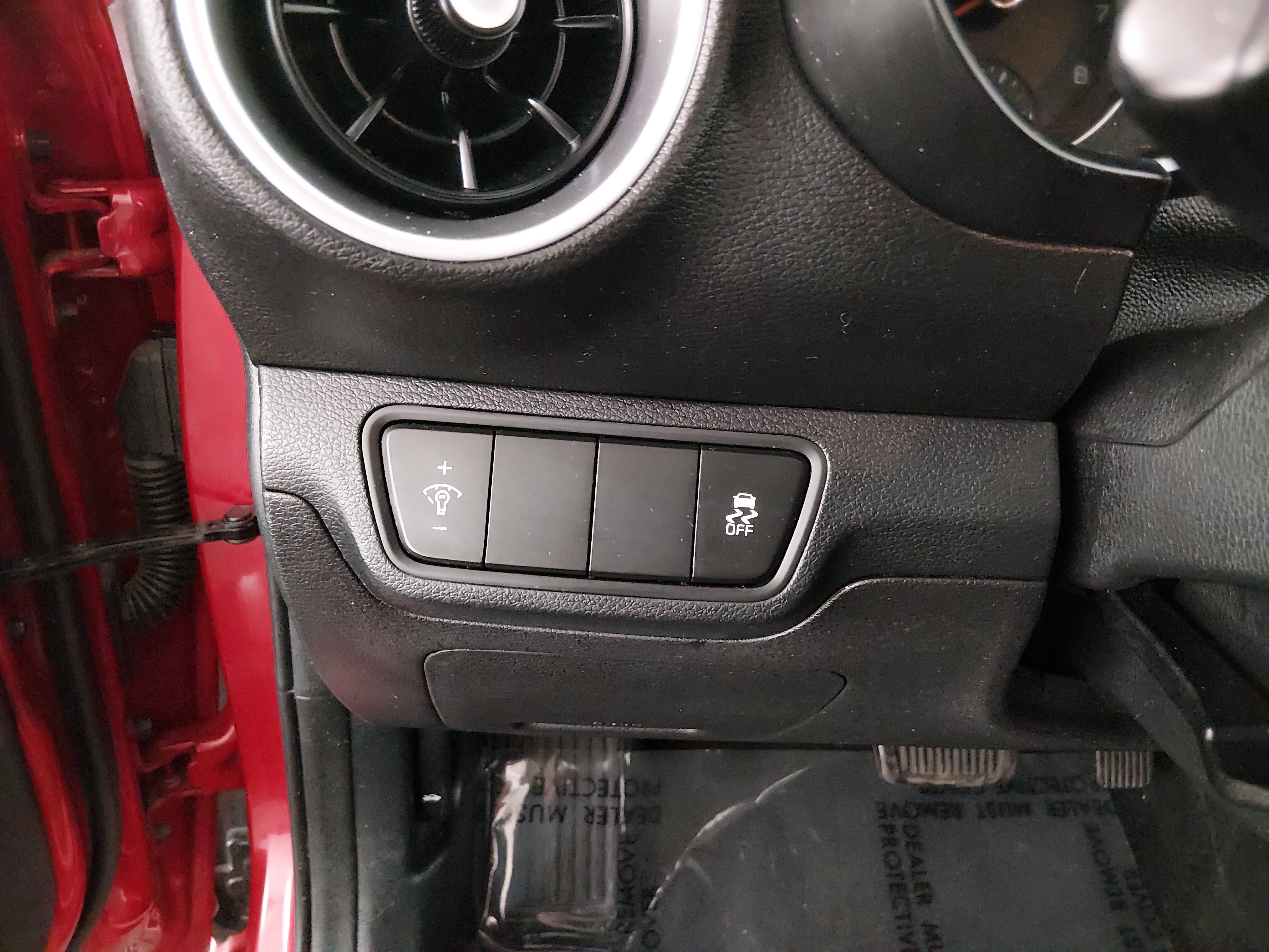 2024 Kia Forte LXS - Photo 13