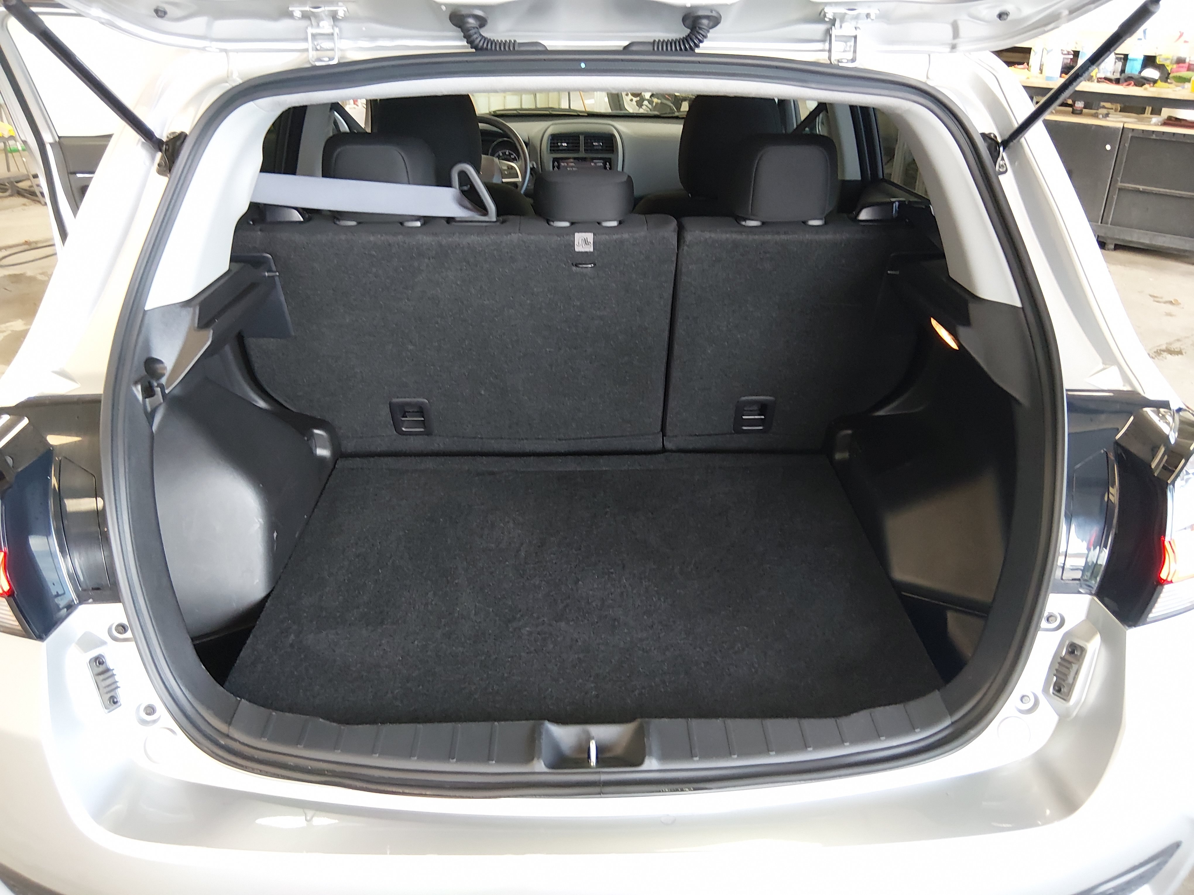 2025 Mitsubishi Outlander Sport ES - Photo 11