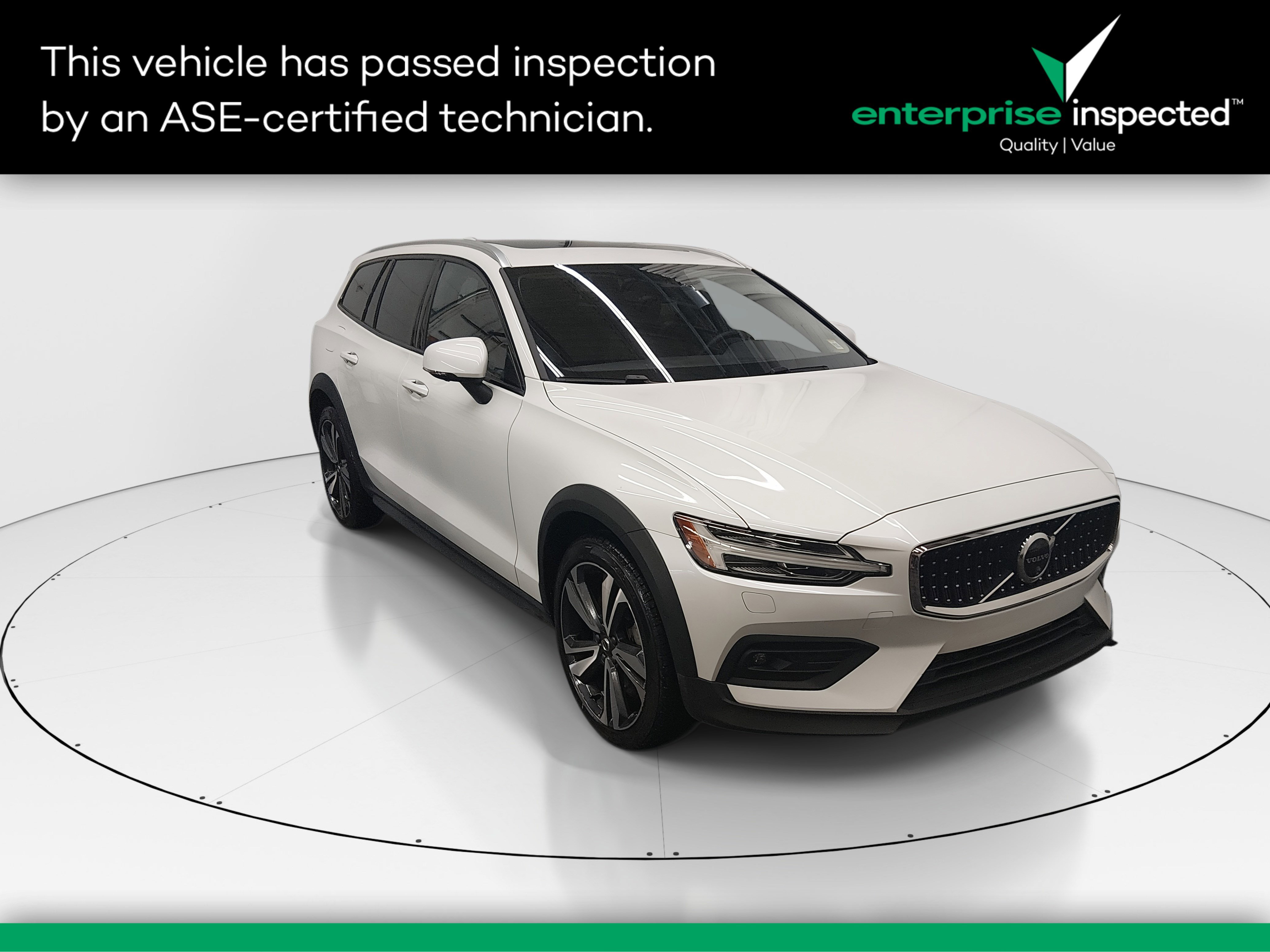 2025 Volvo V60 Cross Country
