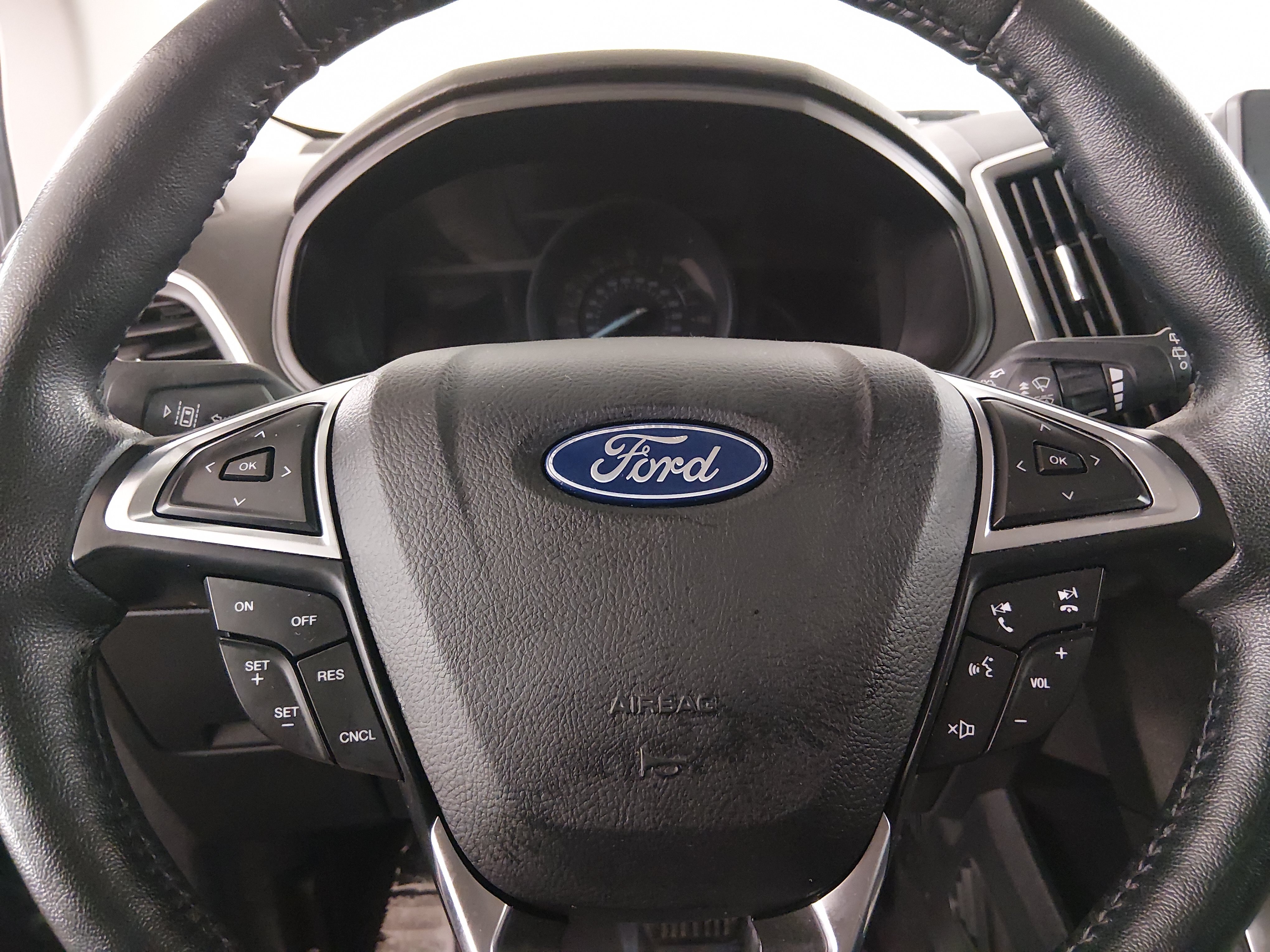2024 Ford Edge Titanium - Photo 12