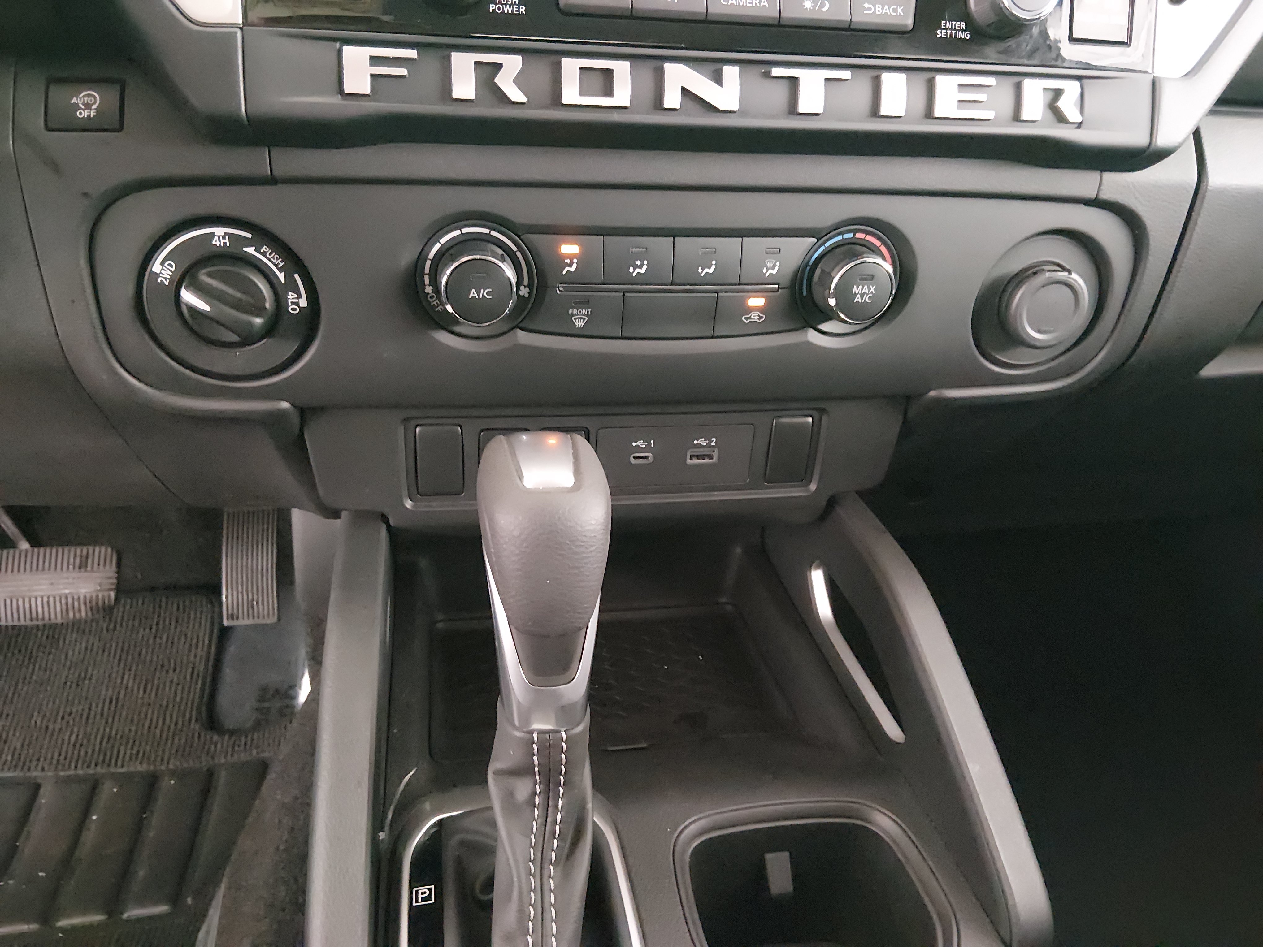 2025 Nissan Frontier SV - Photo 18