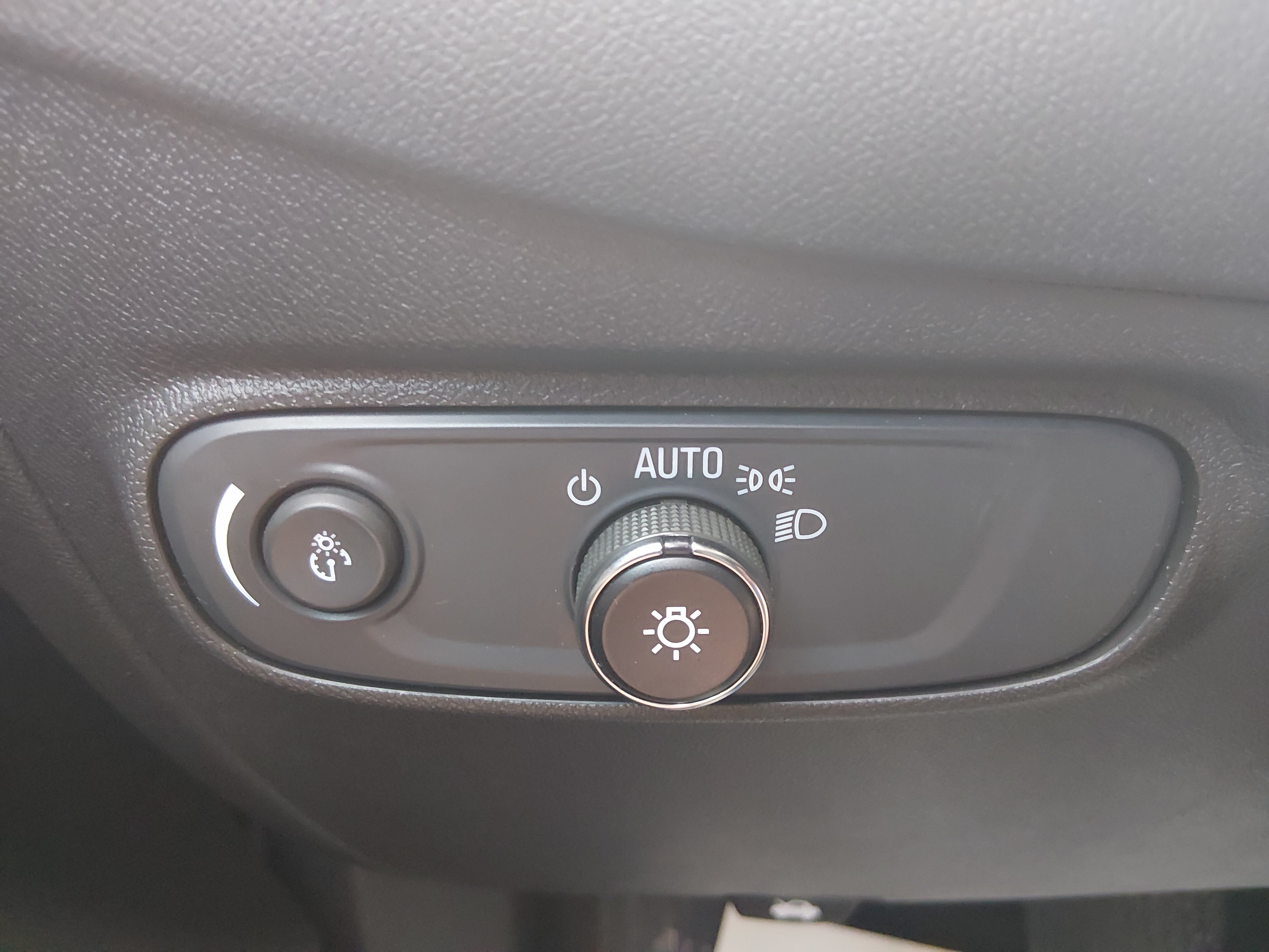 2024 Chevrolet Equinox LT - Photo 13