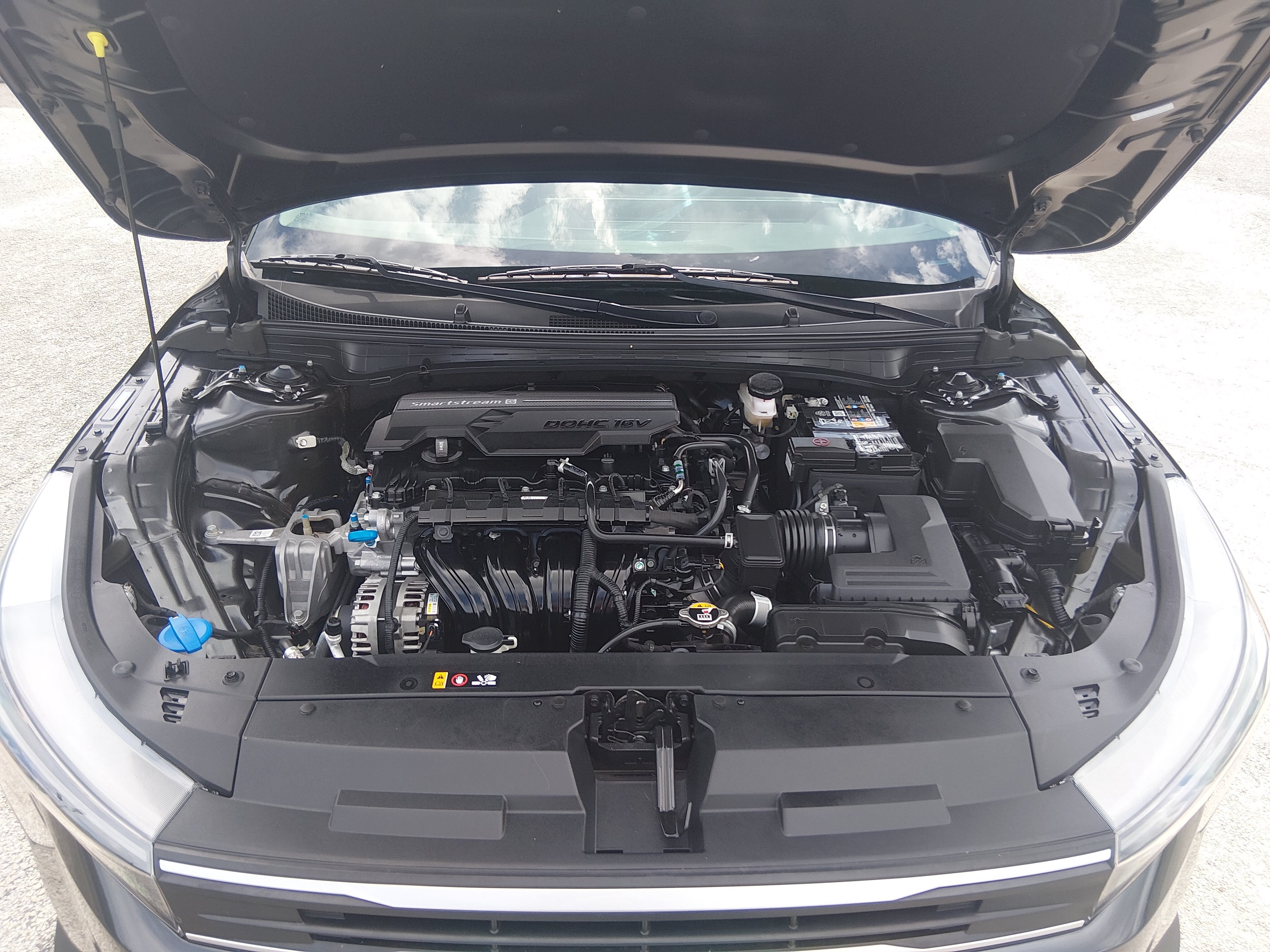 2025 Kia K4 LXS - Photo 9