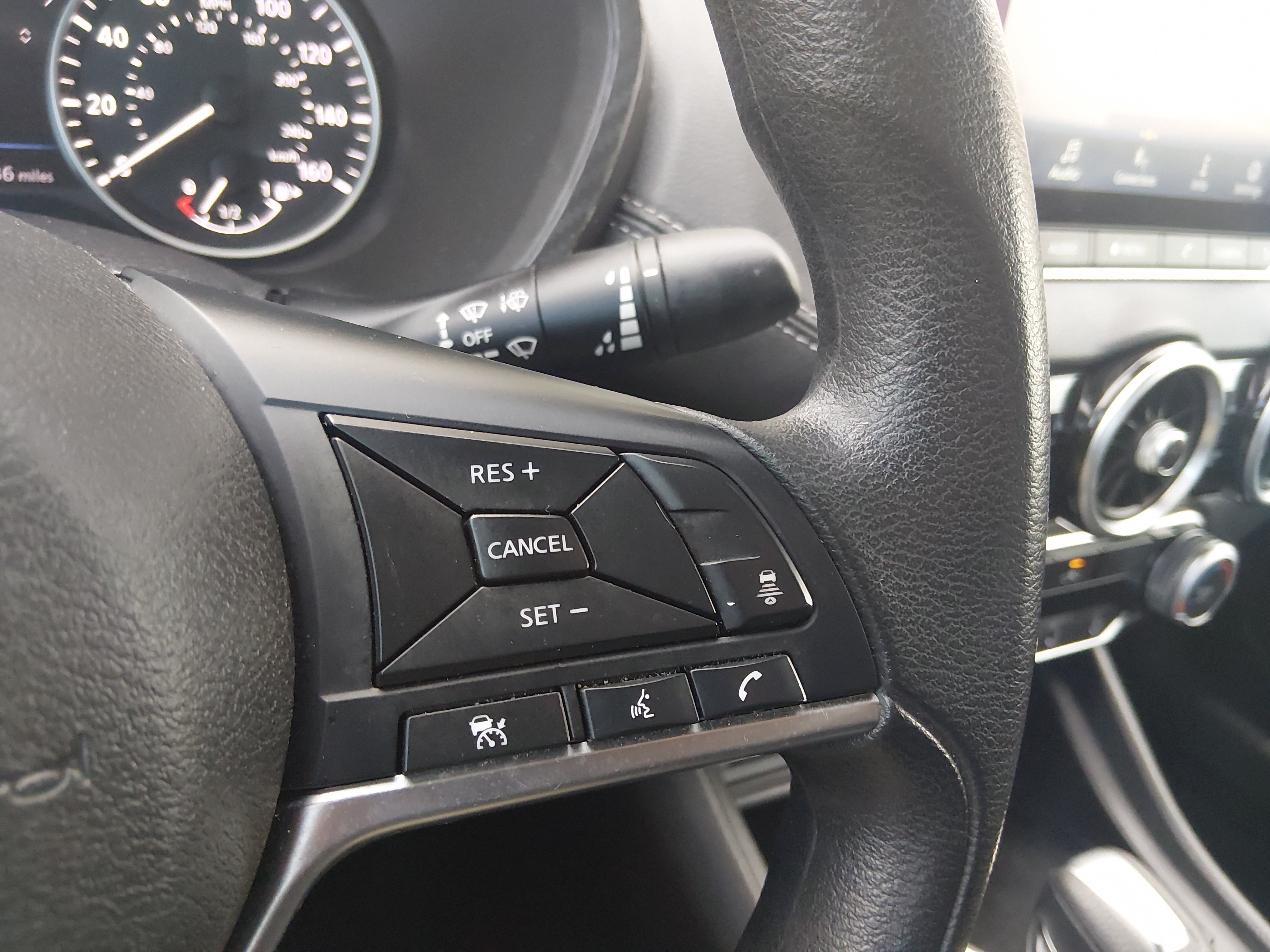 2024 Nissan Sentra SV - Photo 12