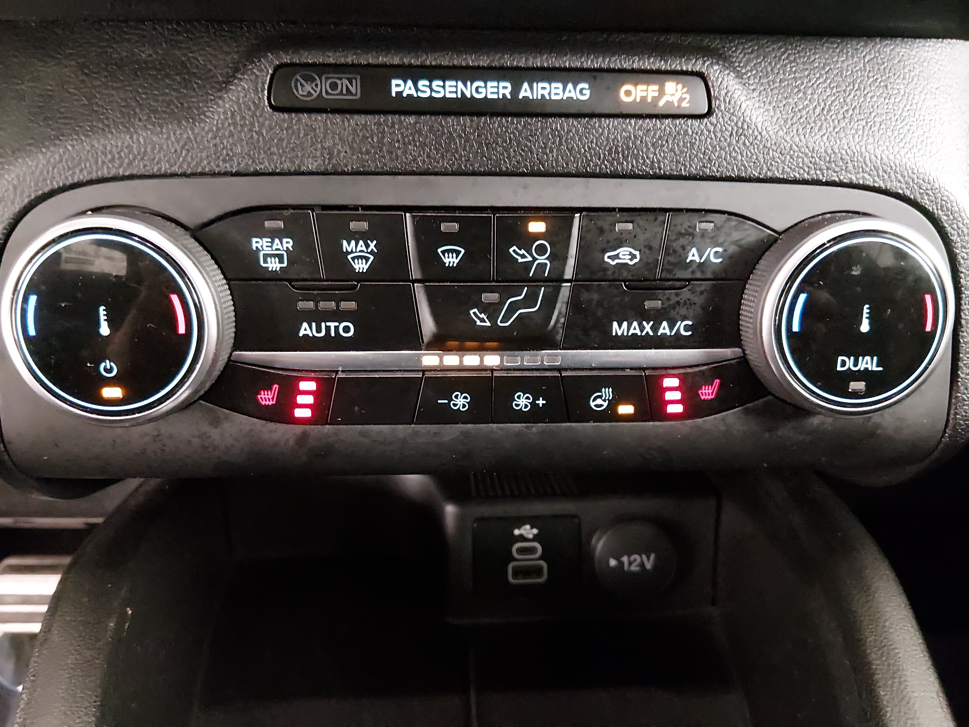 2024 Ford Escape ST-Line - Photo 17
