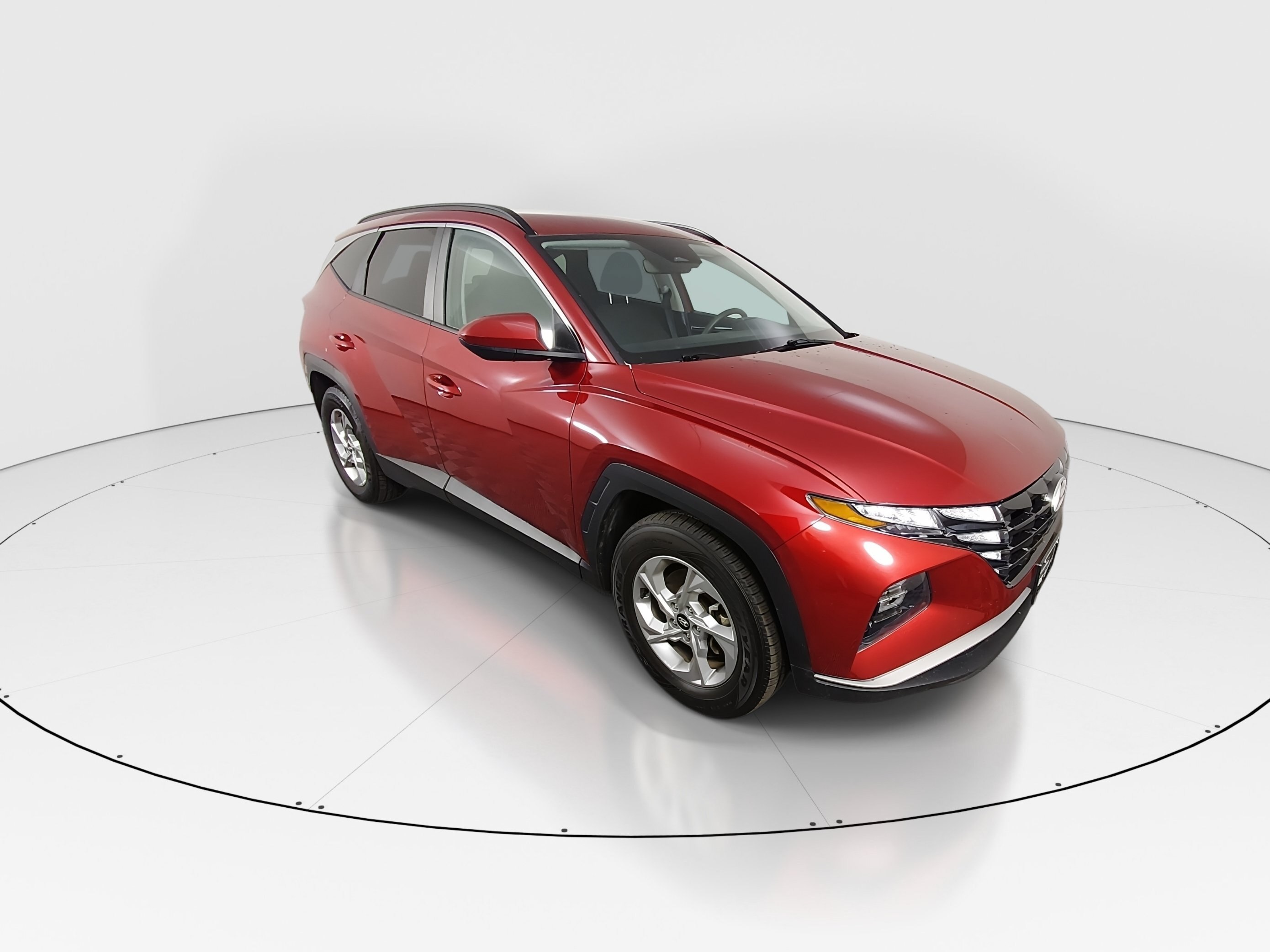 2024 Hyundai Tucson SEL FWD — front three-quarter view