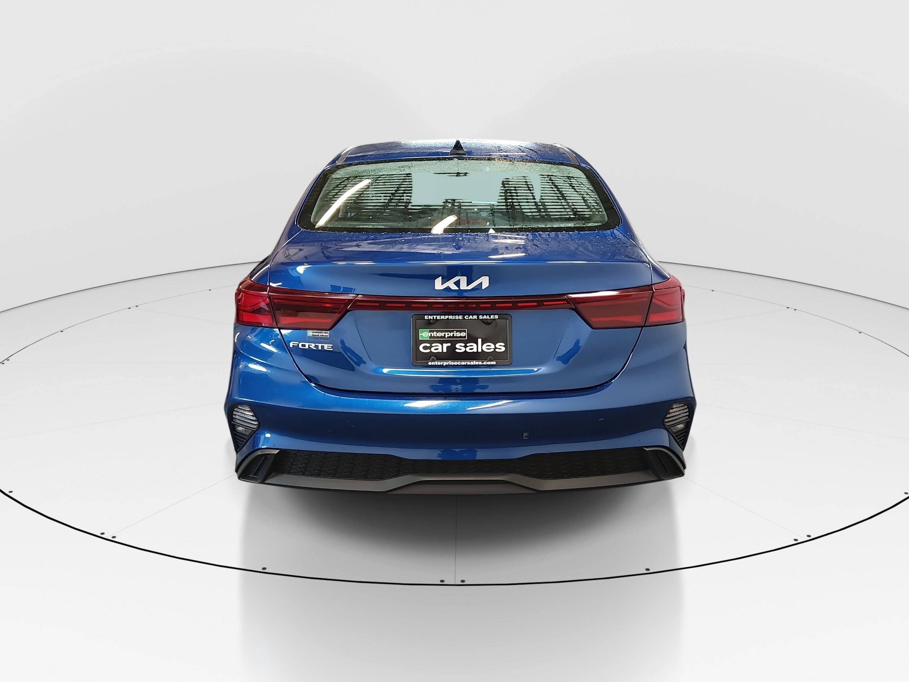 2024 Kia Forte LXS - Photo 6