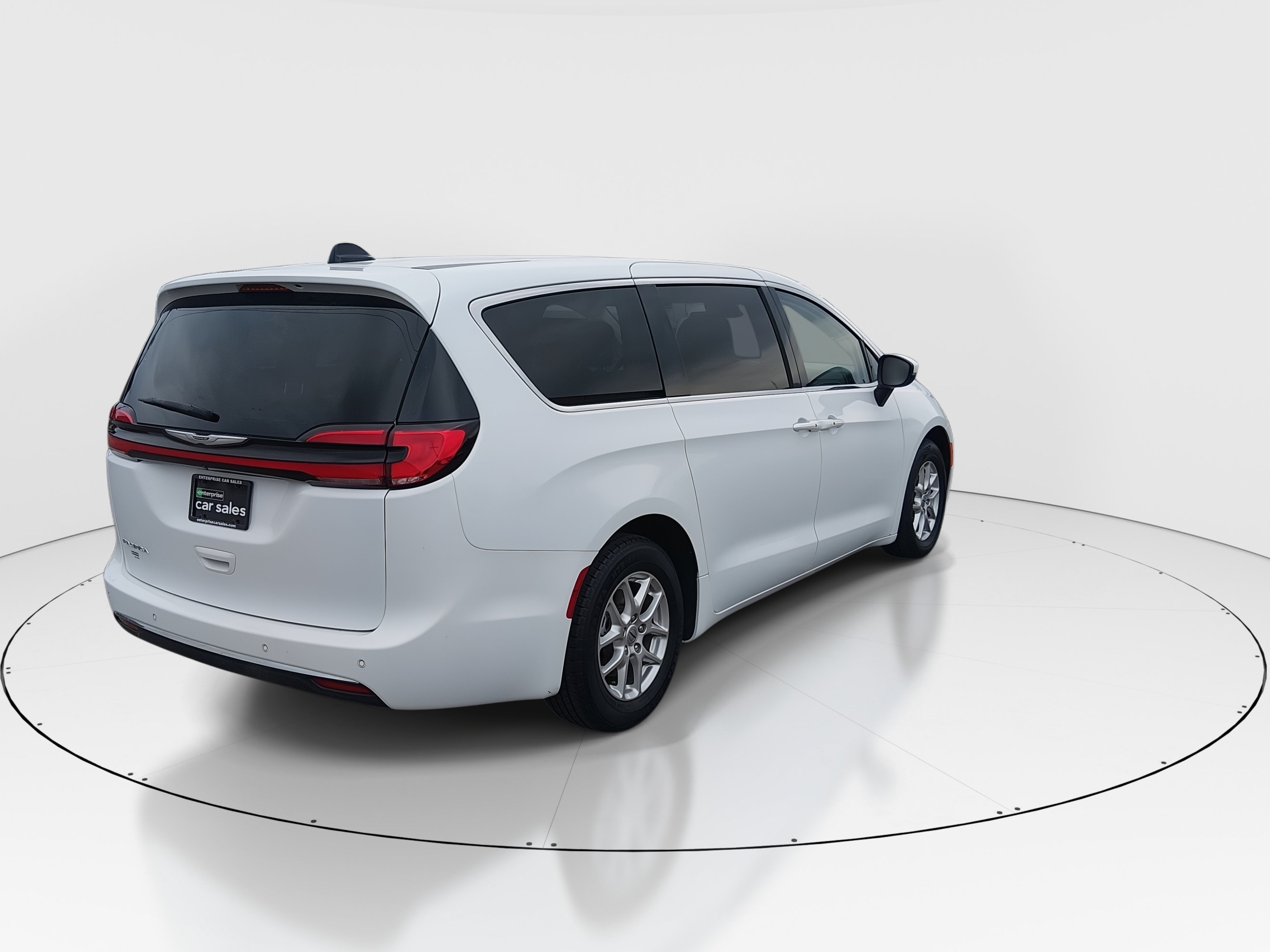 2023 Chrysler Pacifica Touring L - Photo 7