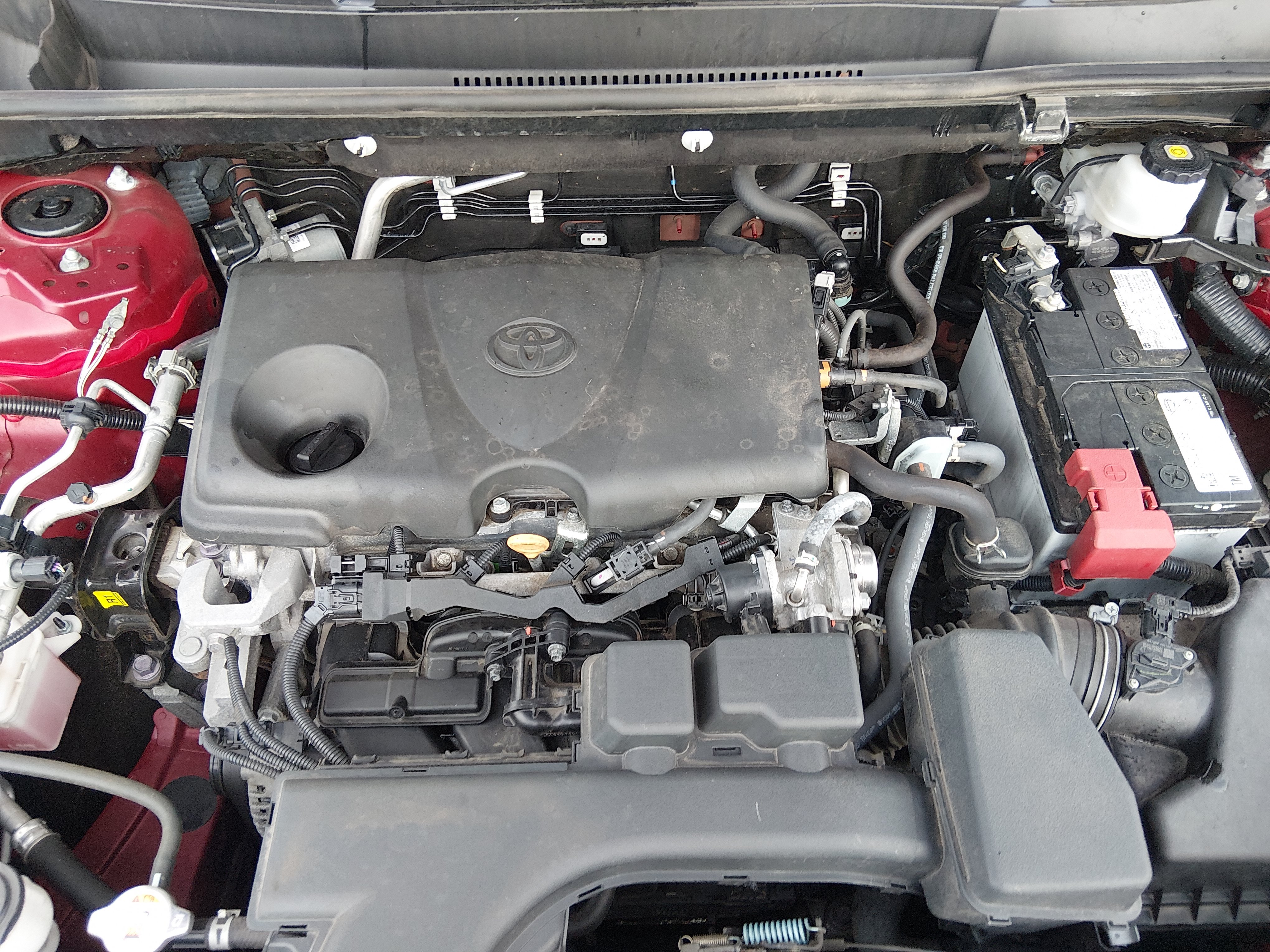 2023 Toyota RAV4 XLE - Photo 9