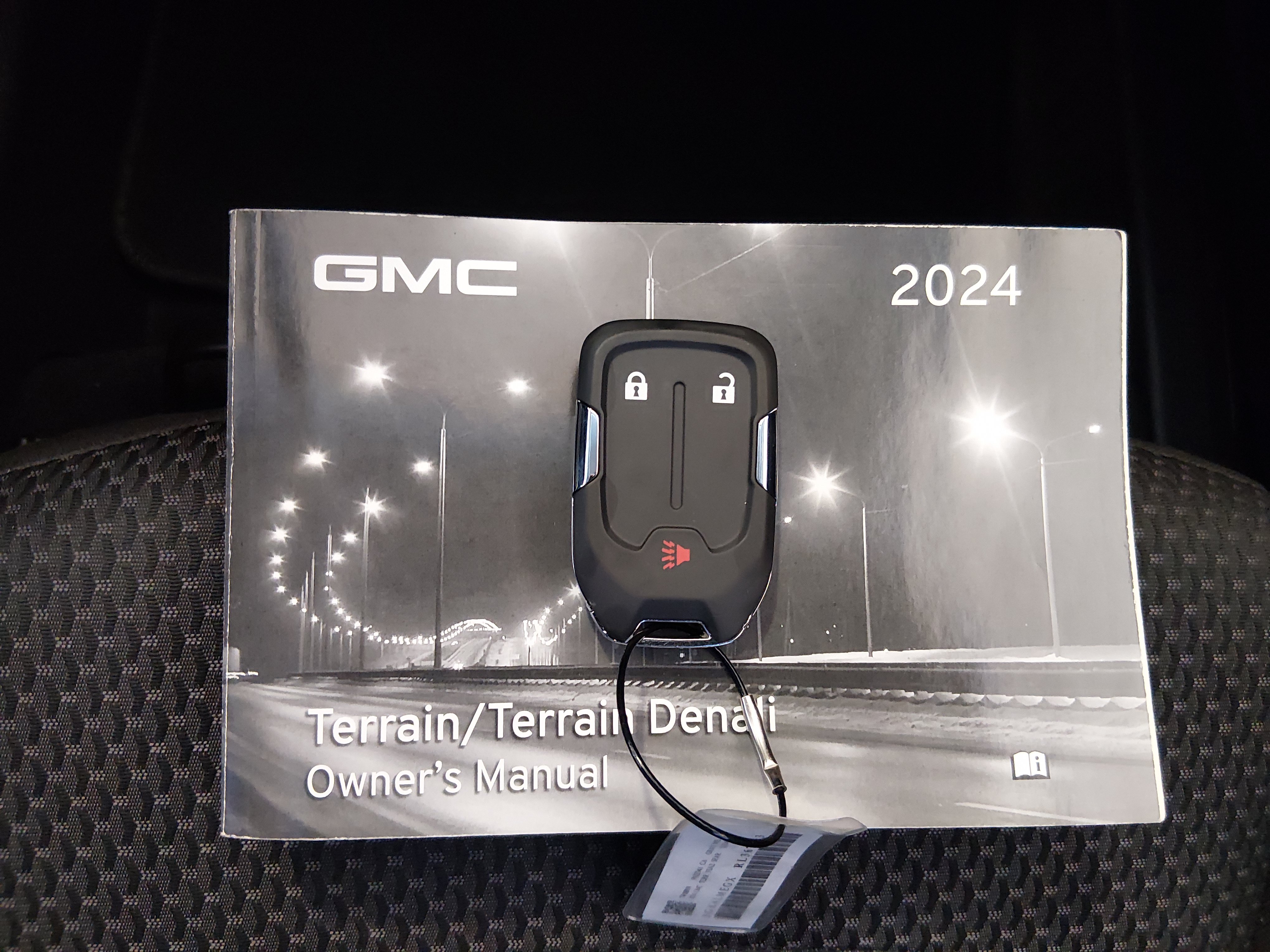2024 GMC Terrain SLE - Photo 15