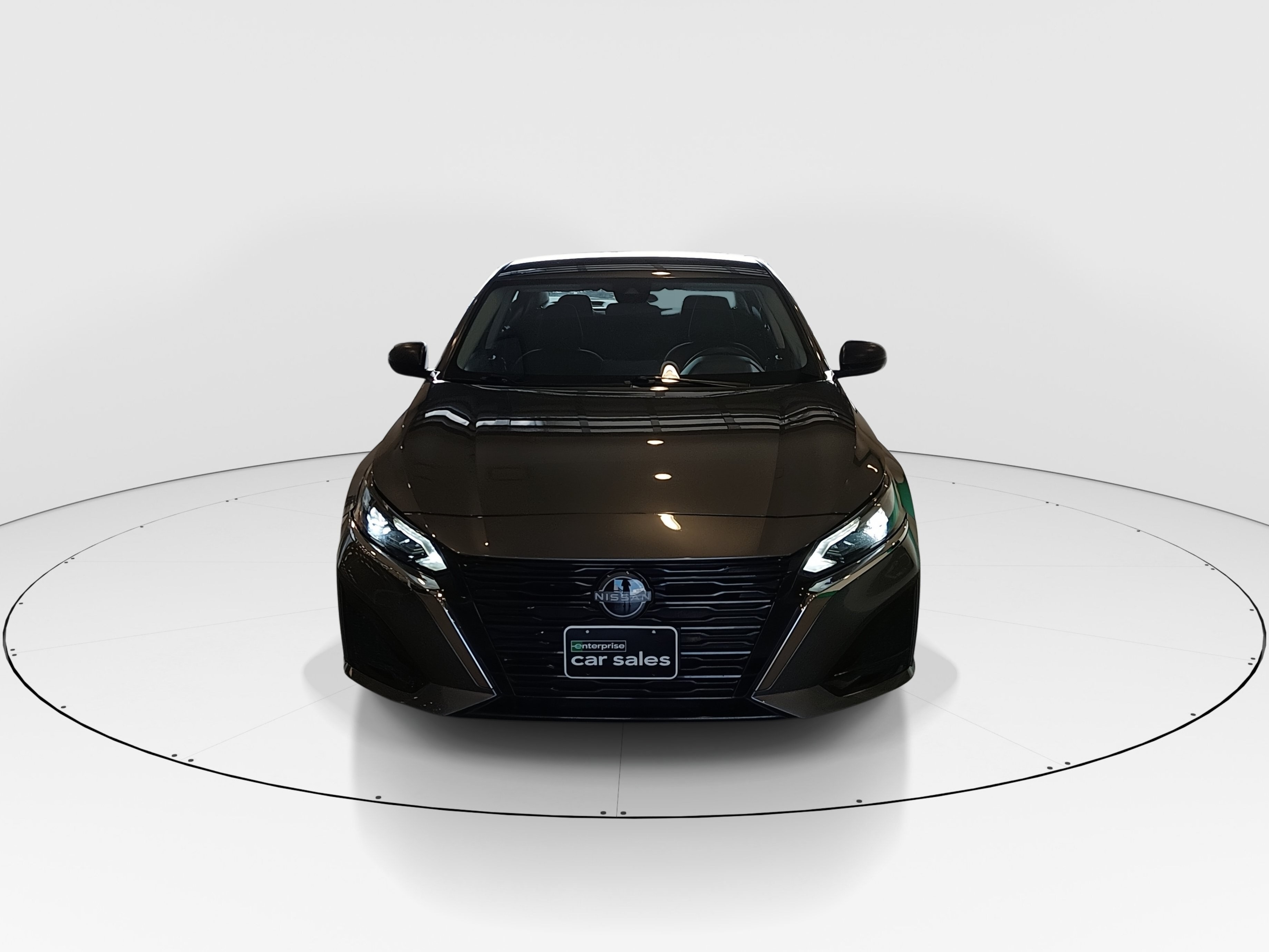 2024 Nissan Altima SV - Photo 2