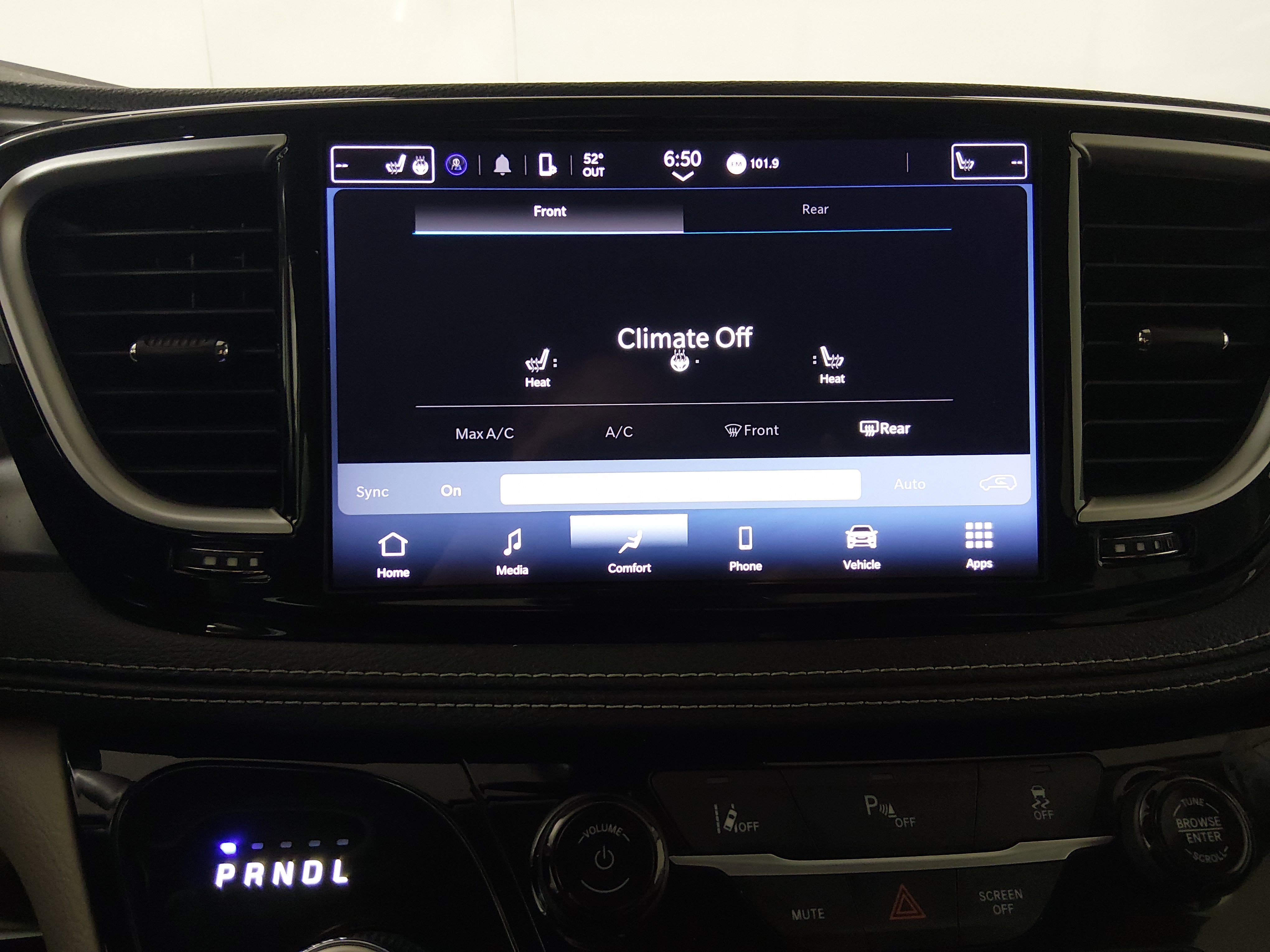 2023 Chrysler Pacifica Hybrid Touring L - Photo 18