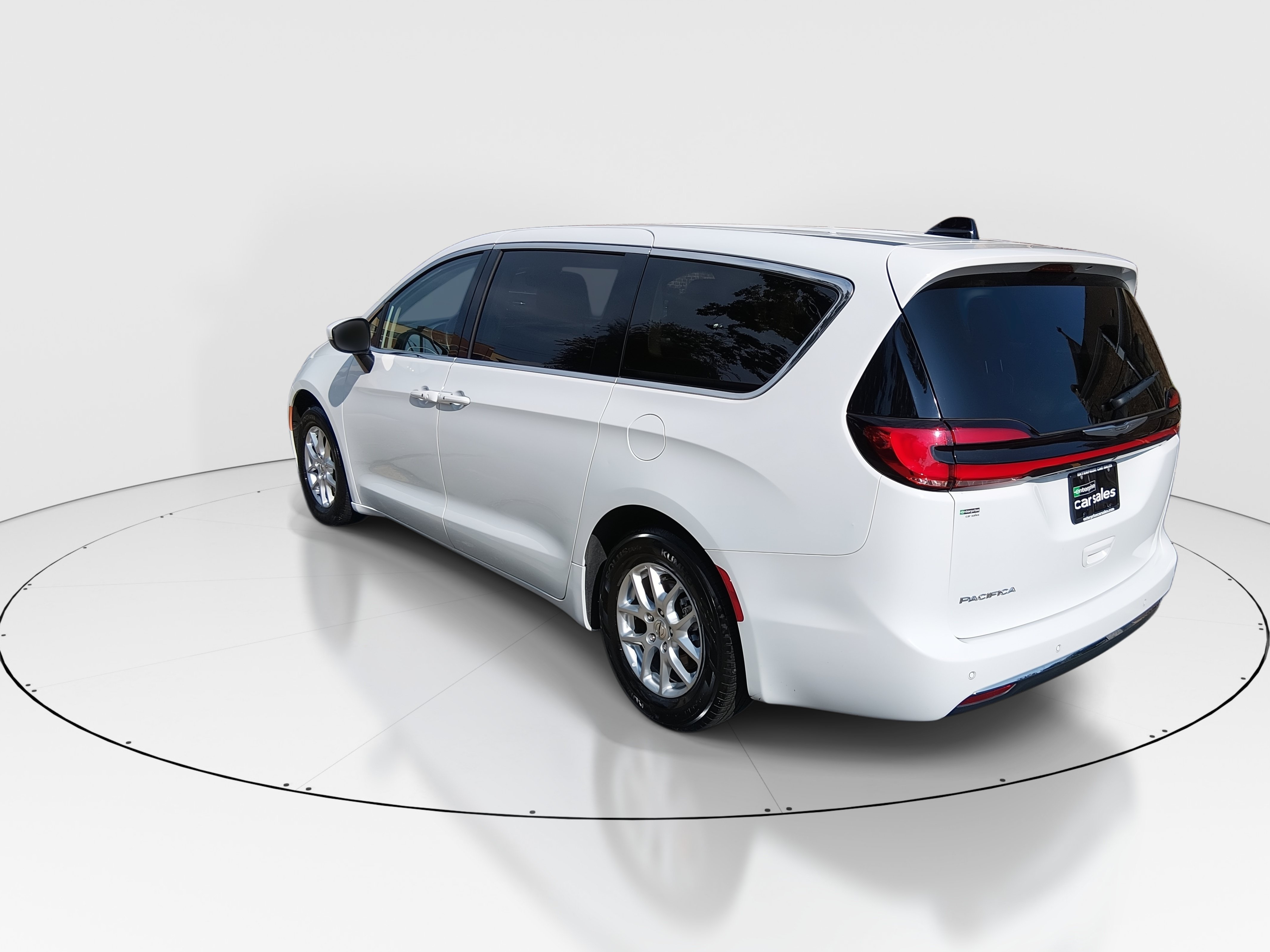 2023 Chrysler Pacifica Touring L - Photo 5