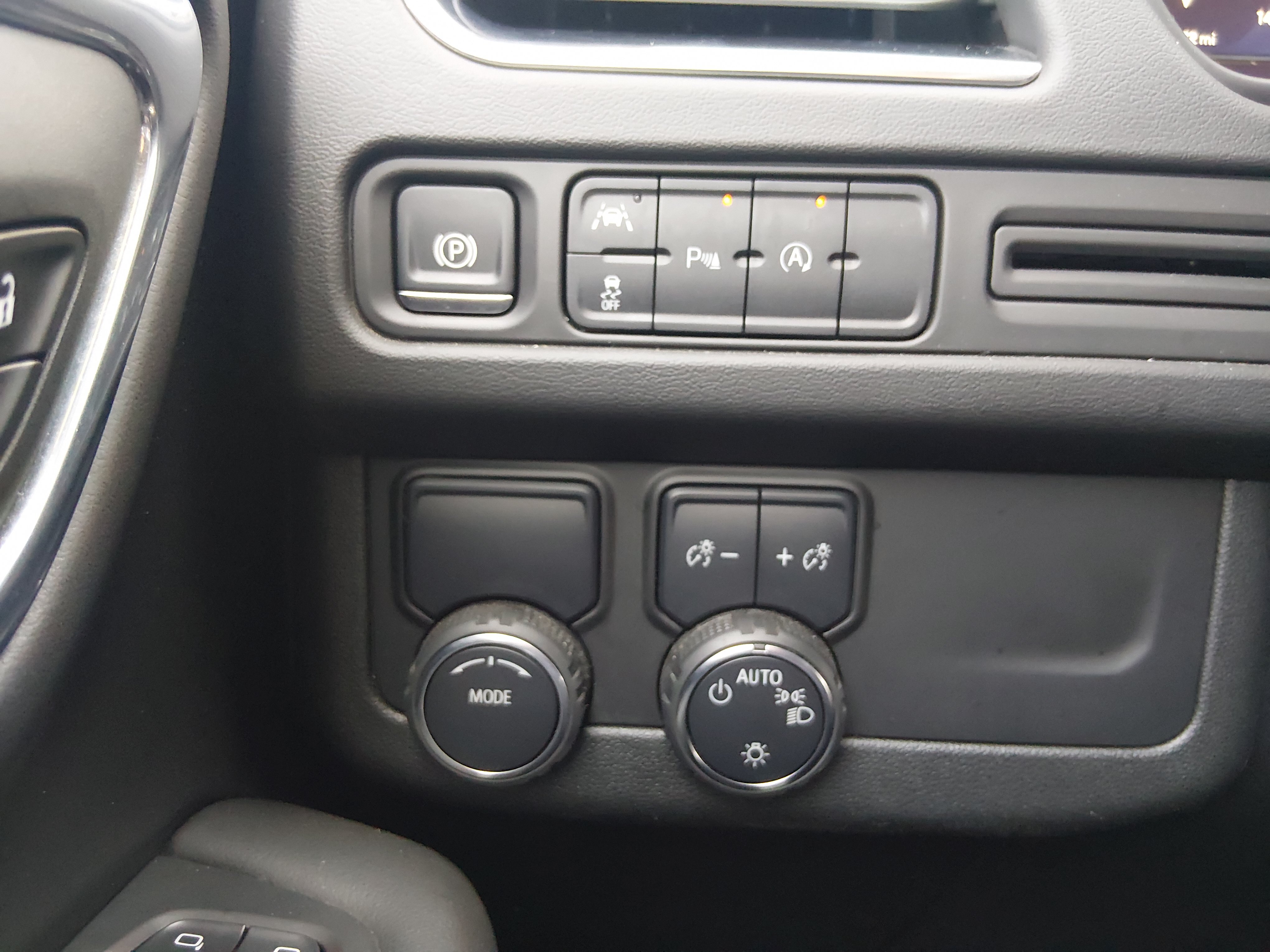 2024 Chevrolet Suburban Premier - Photo 13
