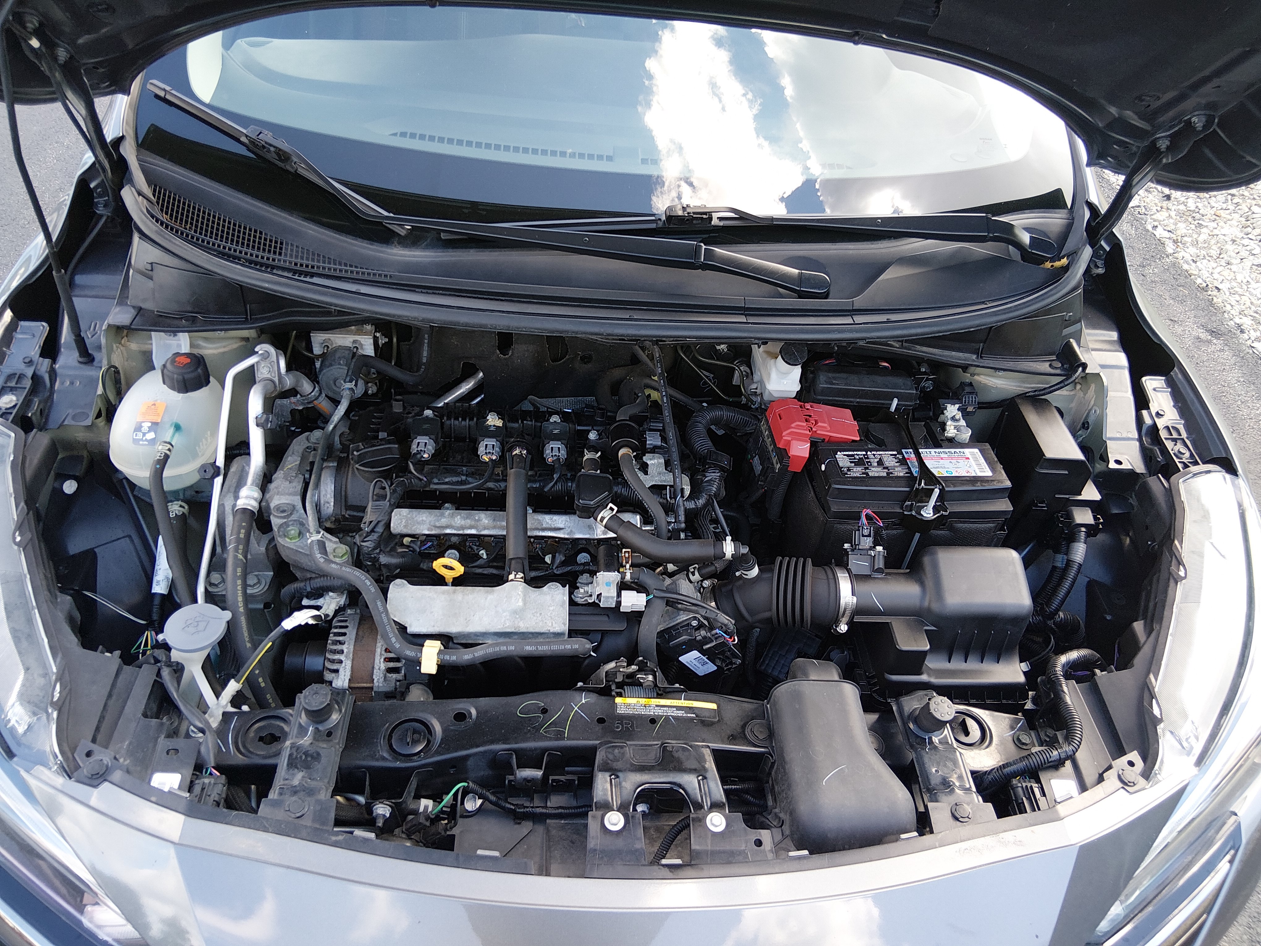 2024 Nissan Versa Sedan SR - Photo 9