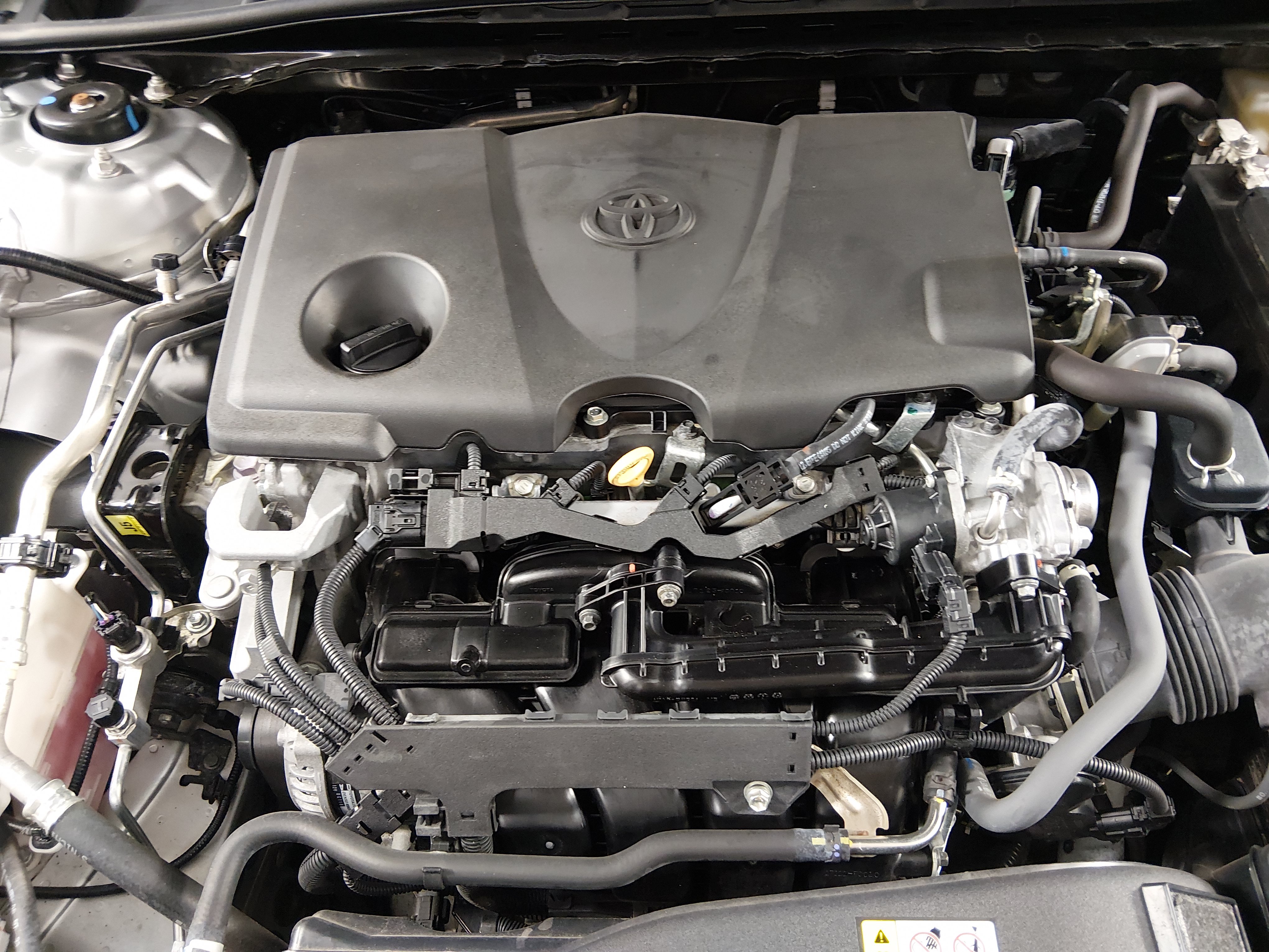 2024 Toyota Camry SE - Photo 9
