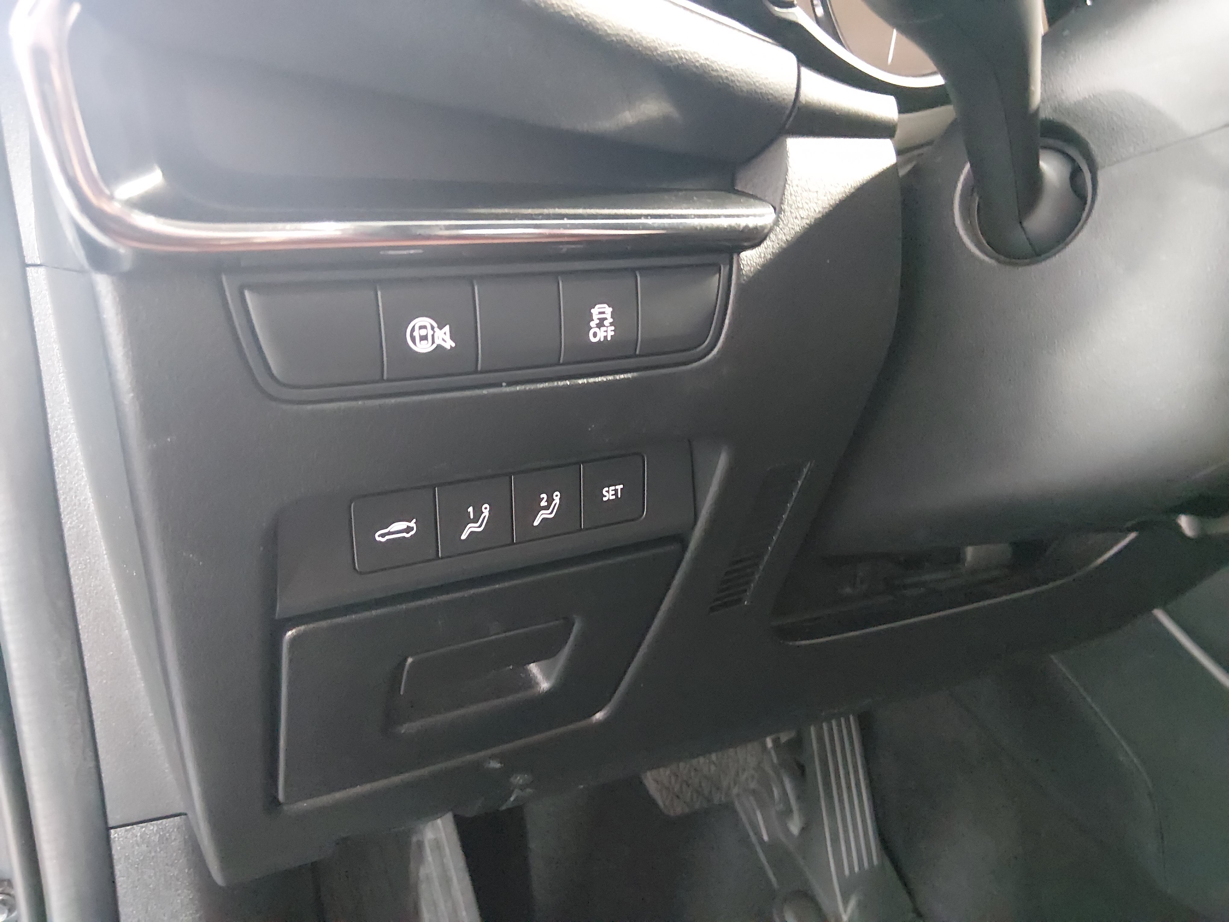 2024 Mazda Mazda3 Carbon Edition - Photo 13
