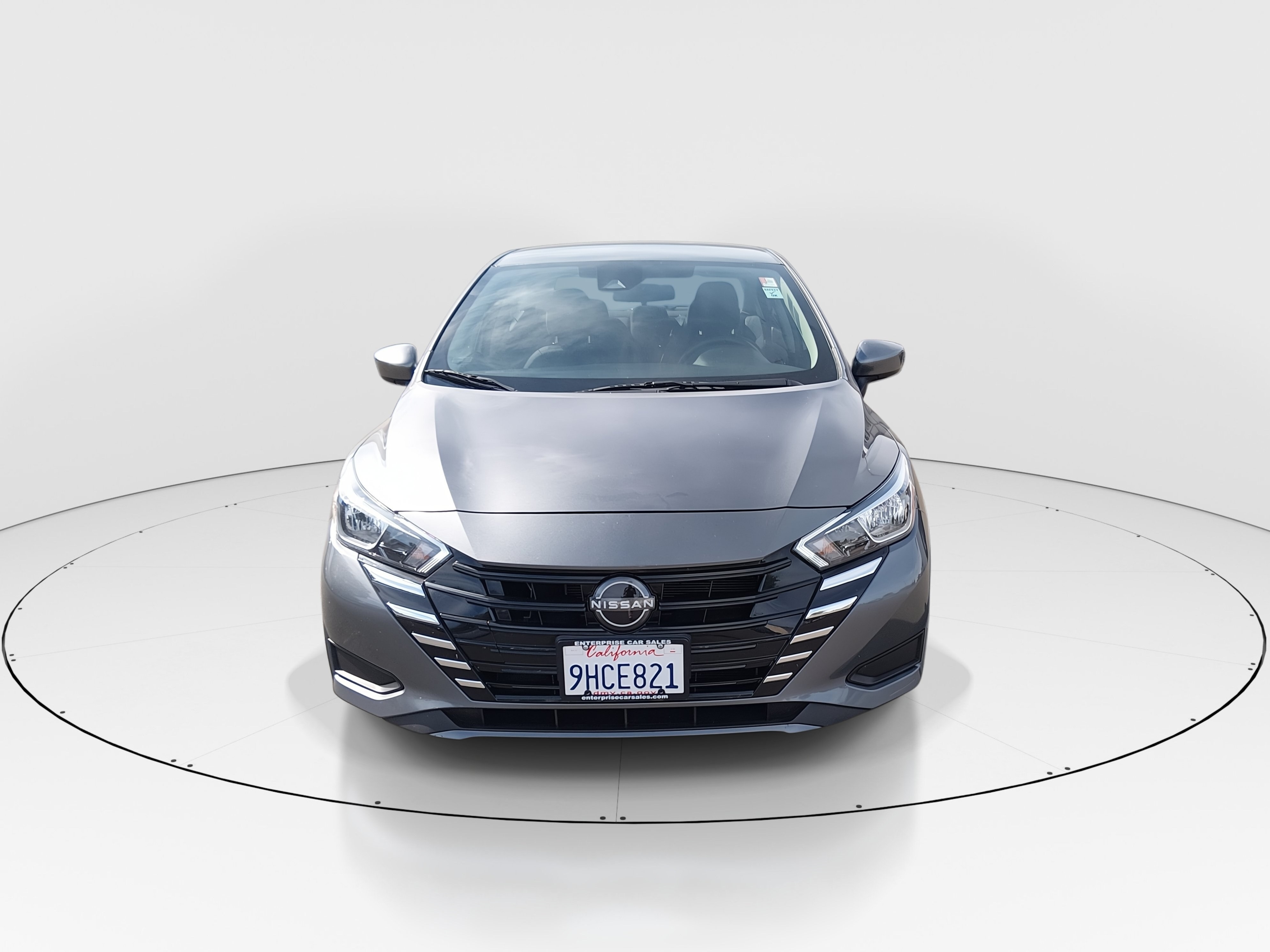 2023 Nissan Versa Sedan SV - Photo 2