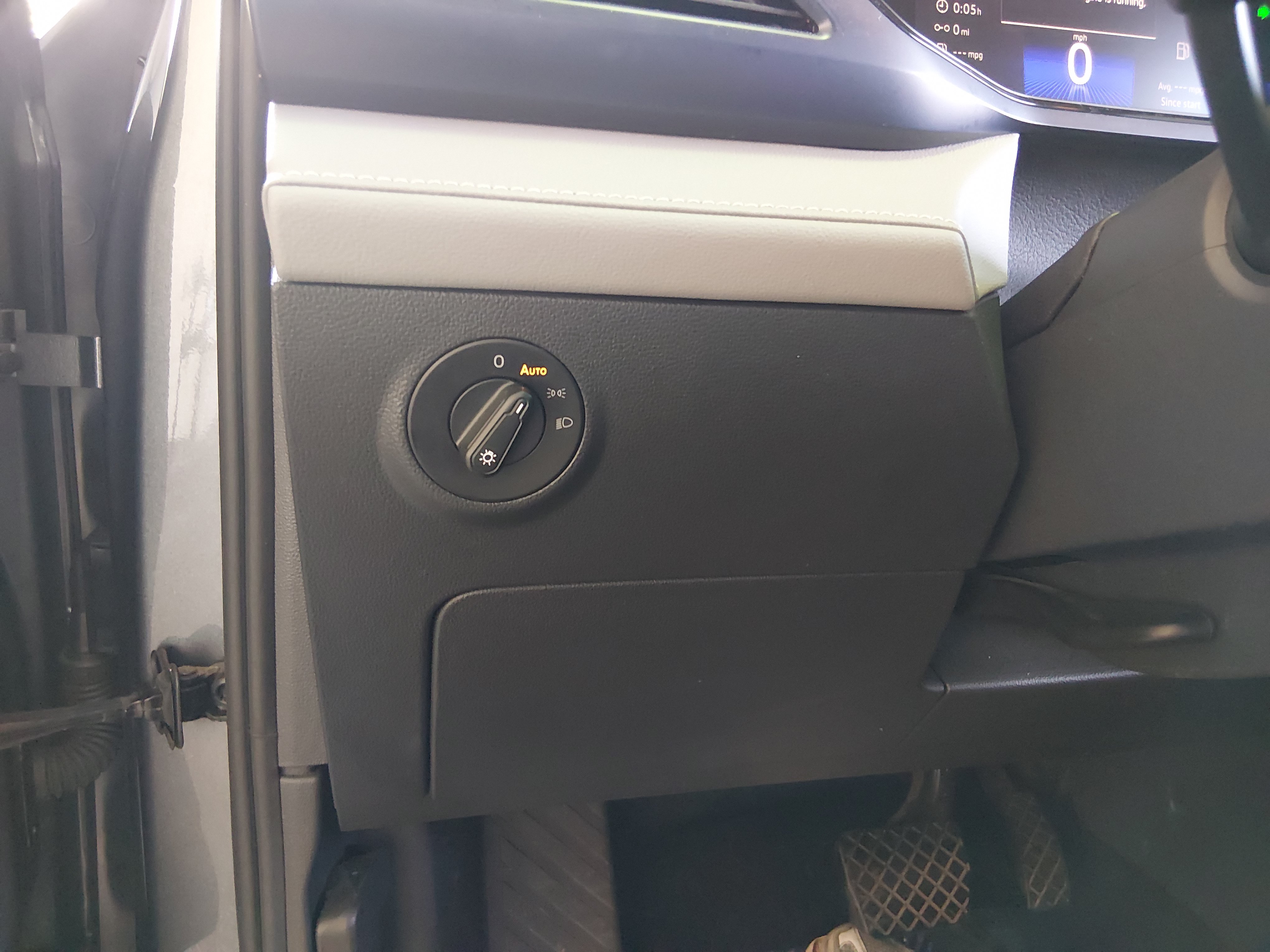 2024 Volkswagen Taos SE - Photo 13