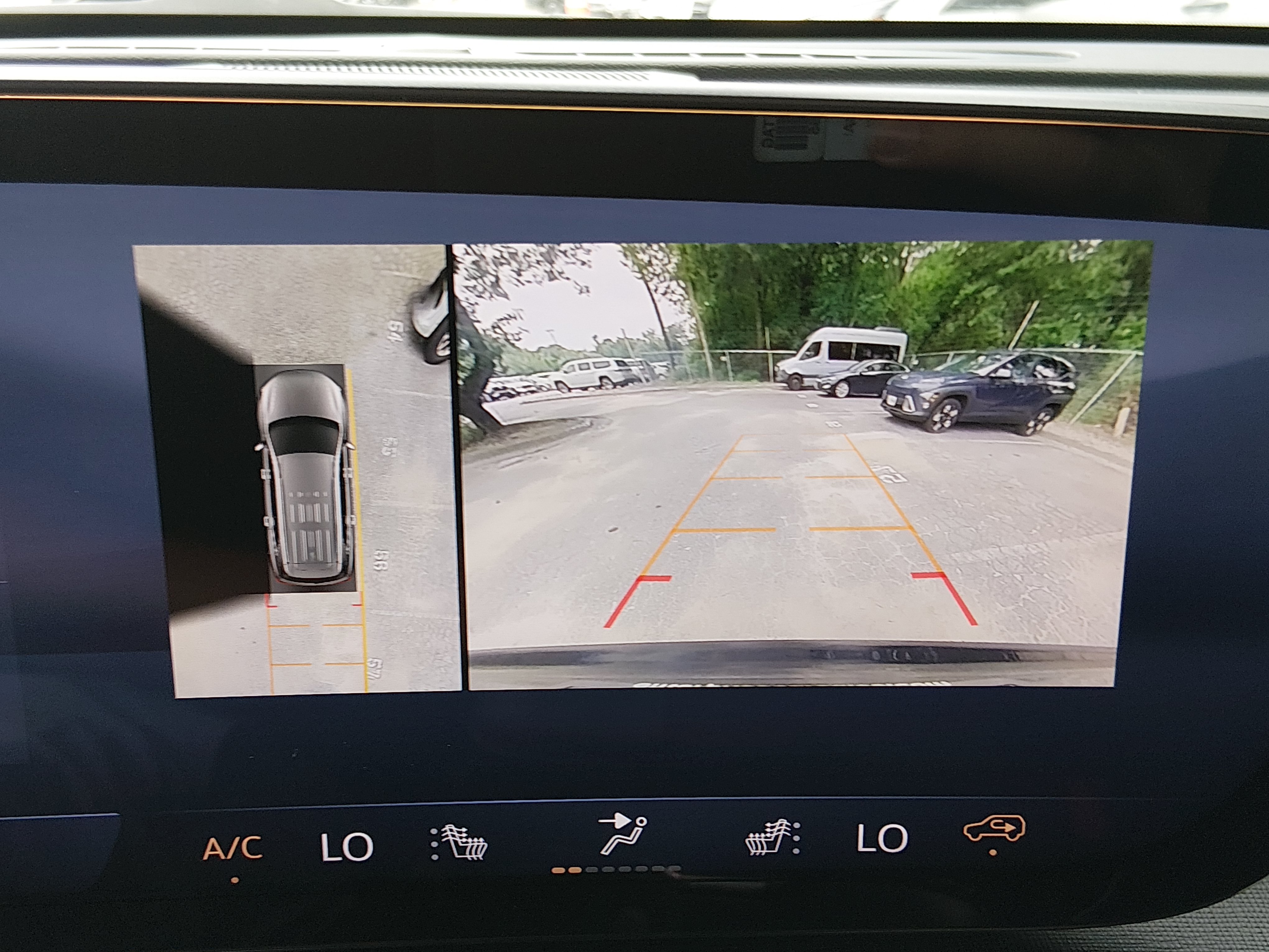2025 Buick Enclave Preferred - Photo 16