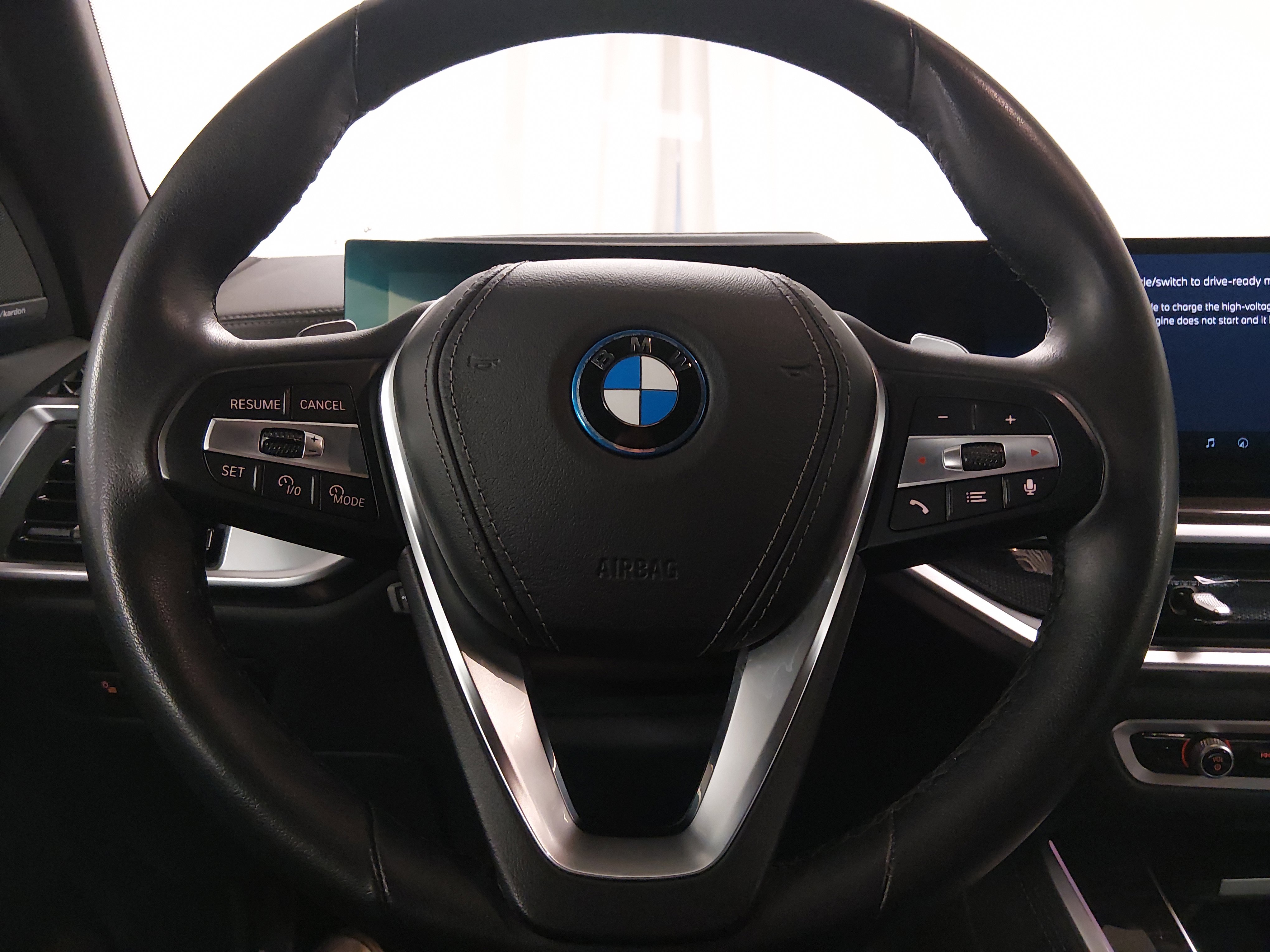 2025 BMW X5 50e - Photo 12