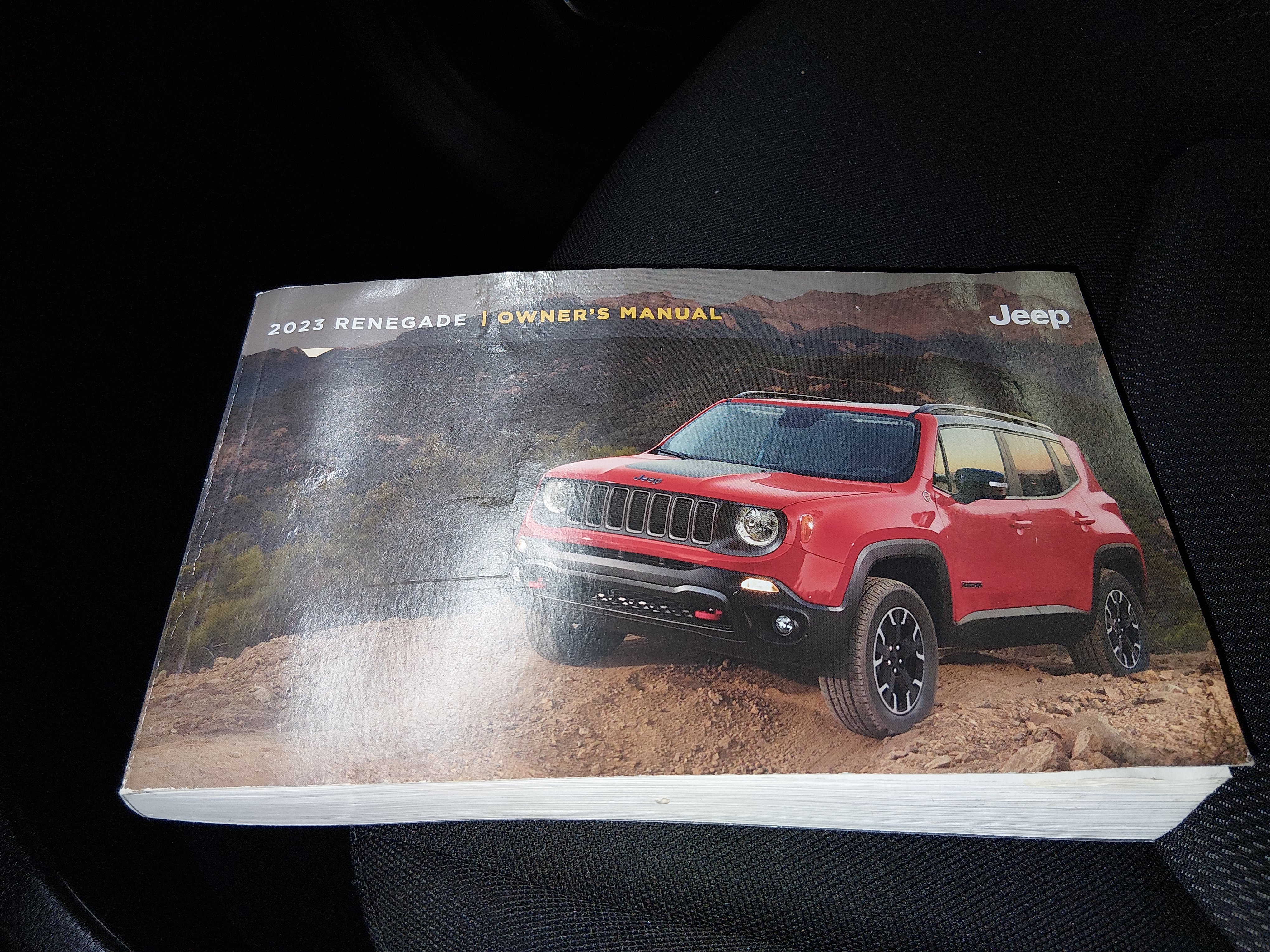 2023 Jeep Renegade Latitude - Photo 19