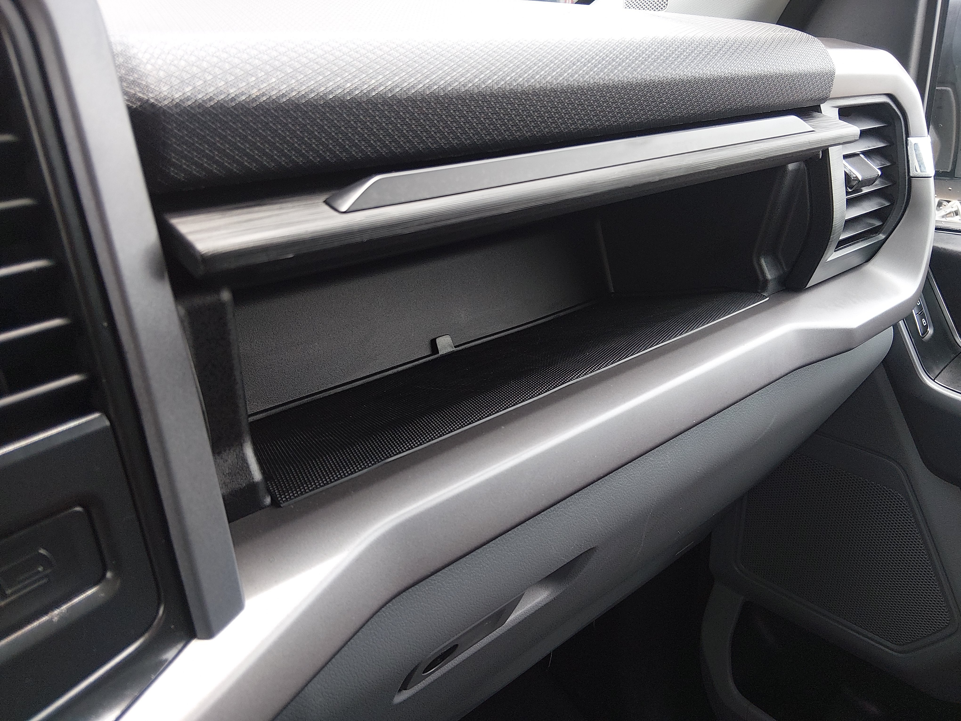 2025 Ford F-150 XLT - Photo 20