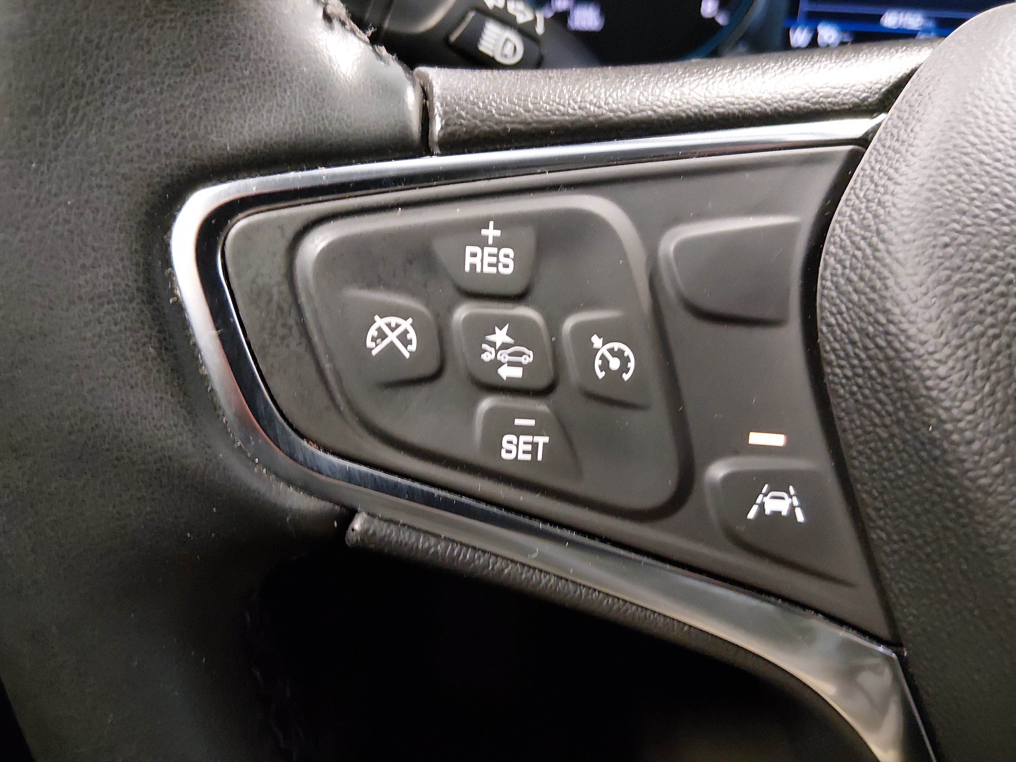 2024 Chevrolet Equinox LT - Photo 23