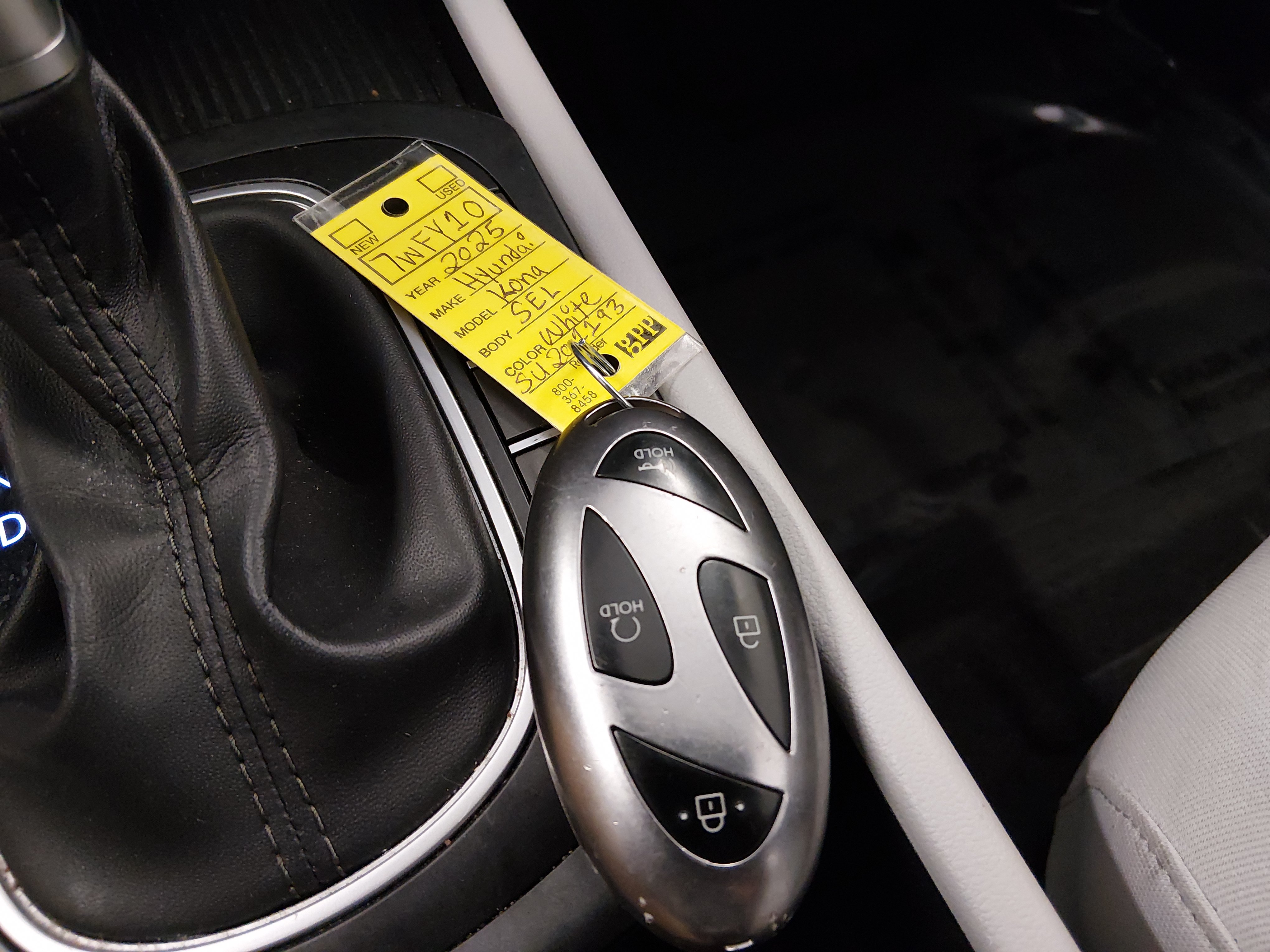 2025 Hyundai Kona SEL - Photo 15