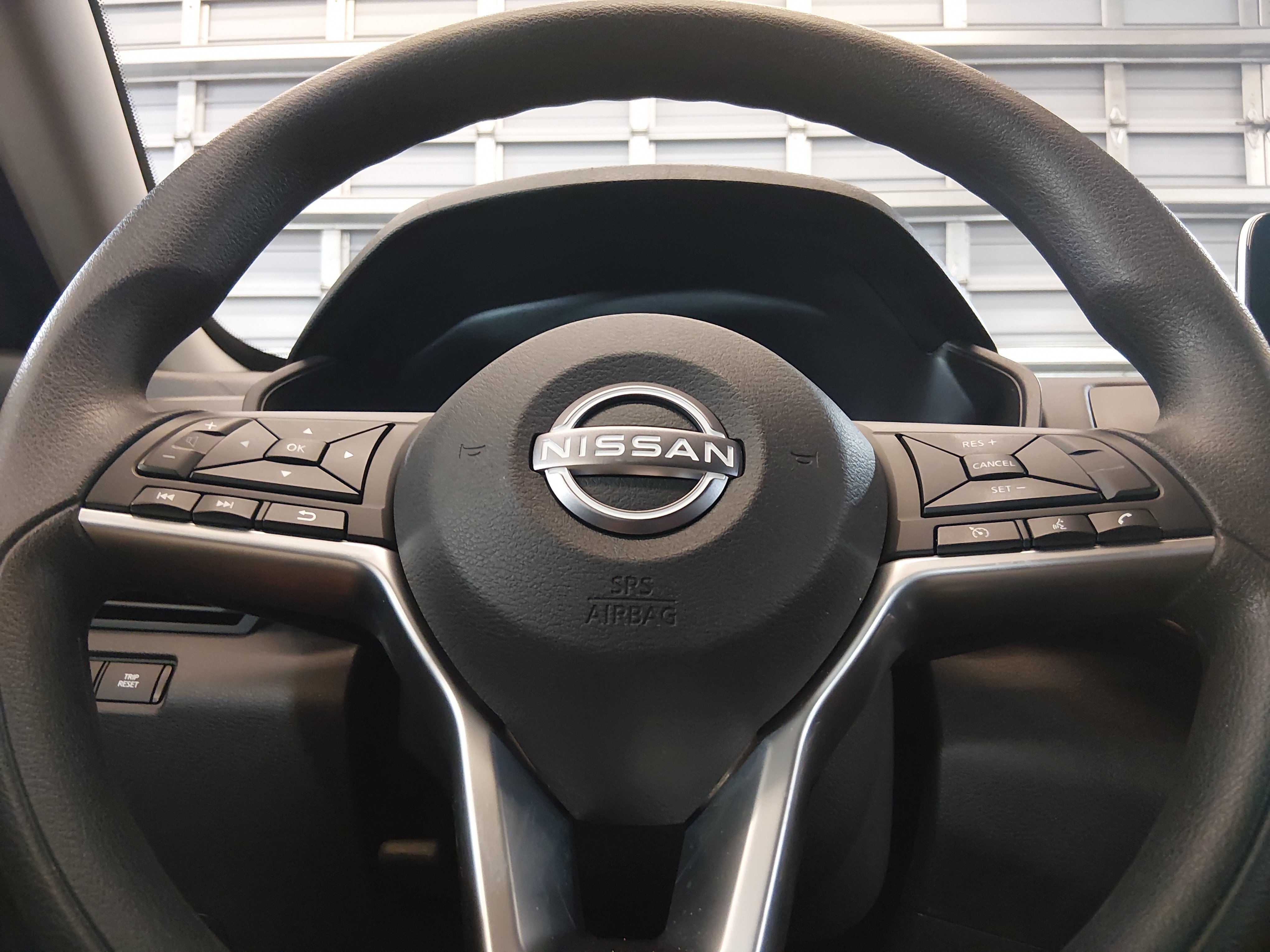 2025 Nissan Altima SV - Photo 12