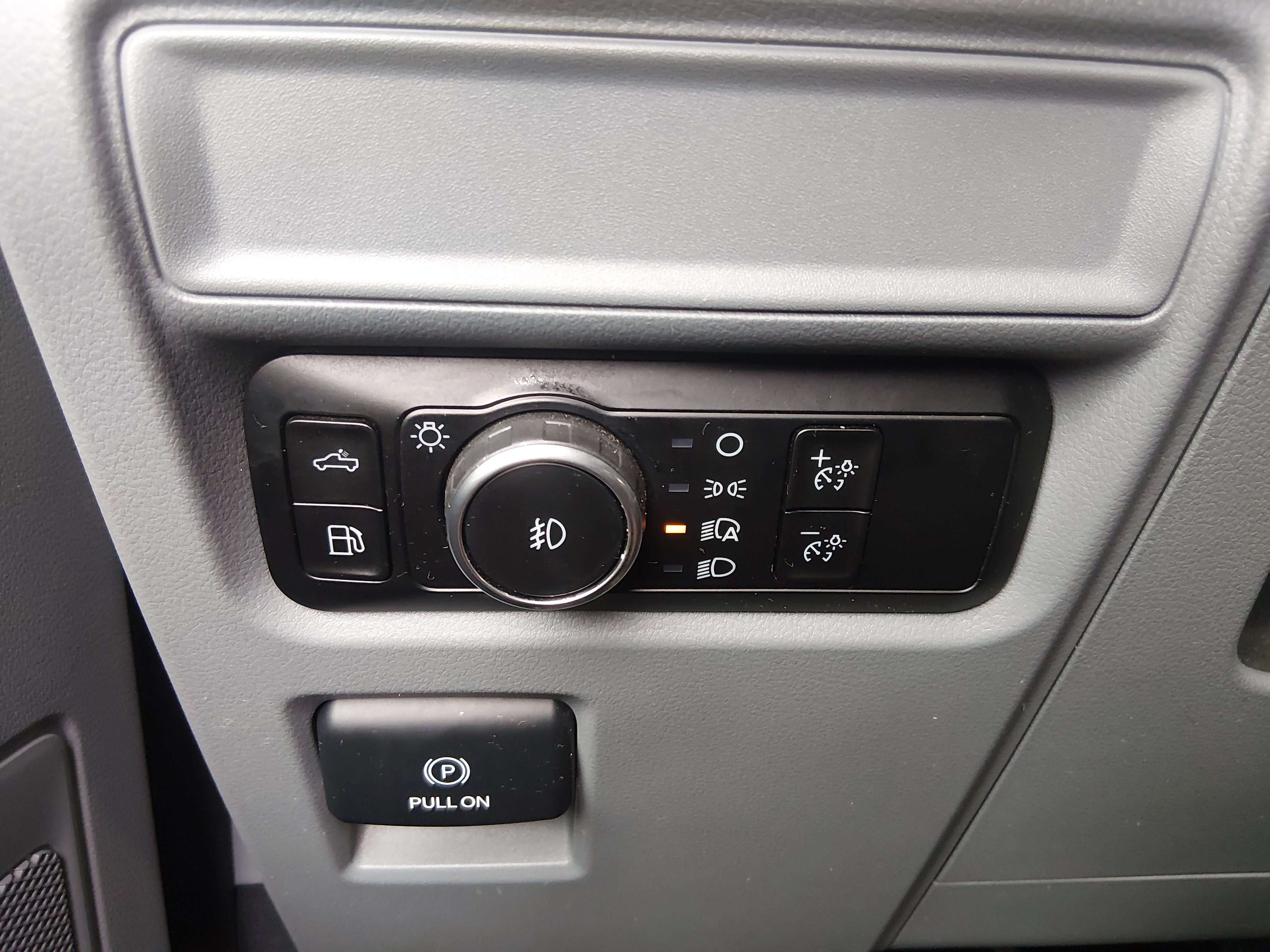 2024 Ford F-150 XLT - Photo 13