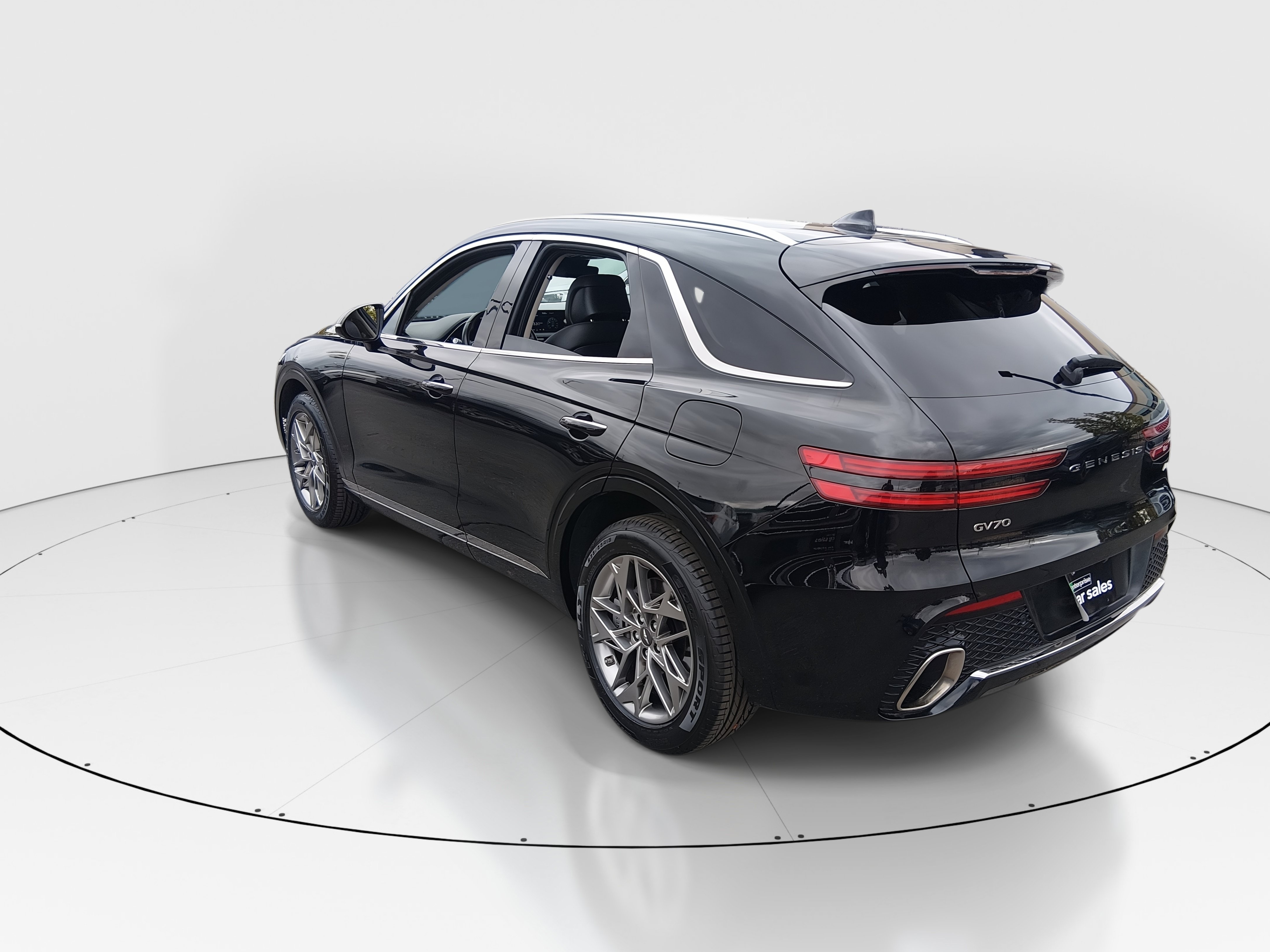 2025 GENESIS GV70 Standard - Photo 5