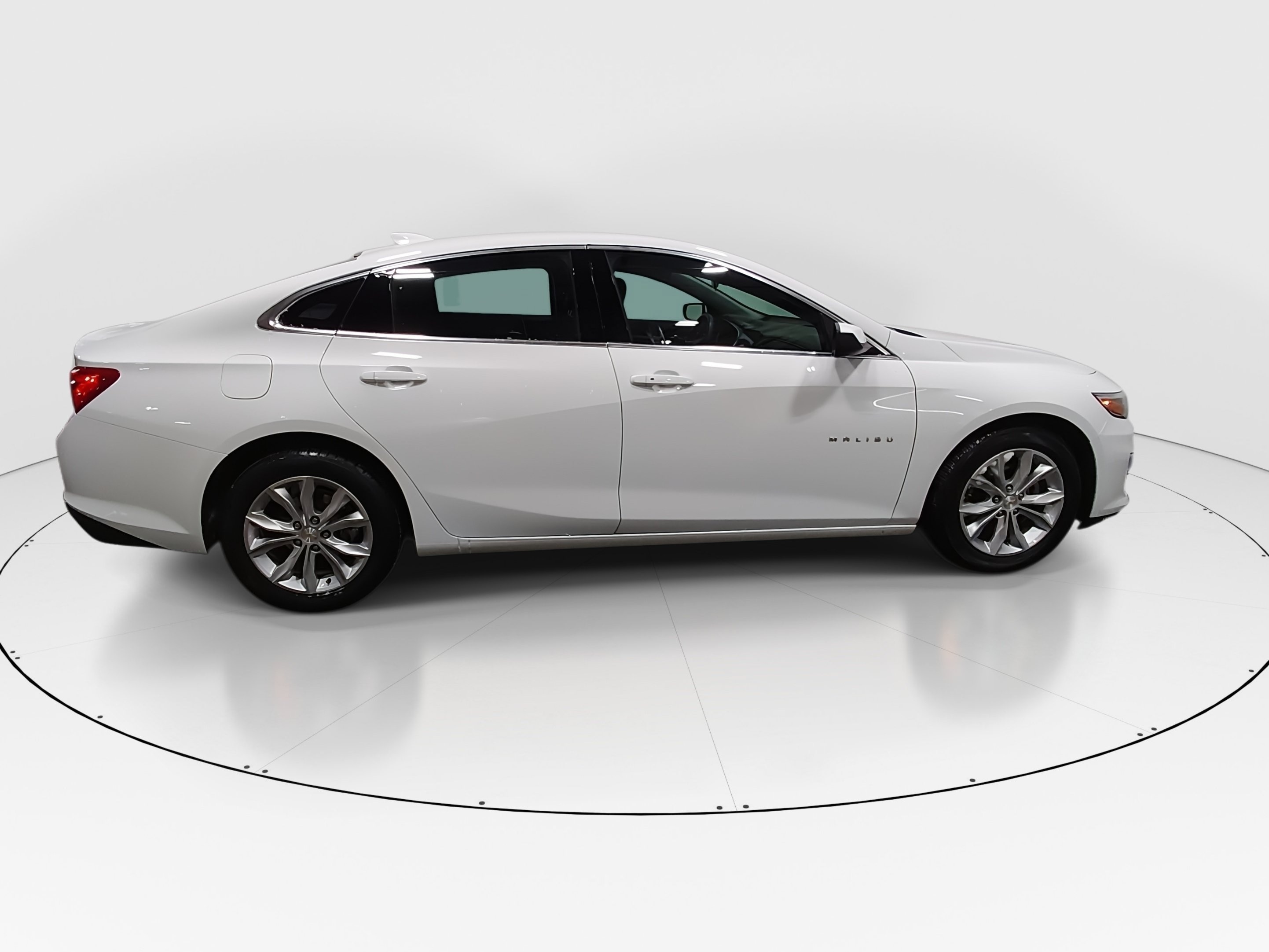 2024 Chevrolet Malibu 1LT - Photo 8