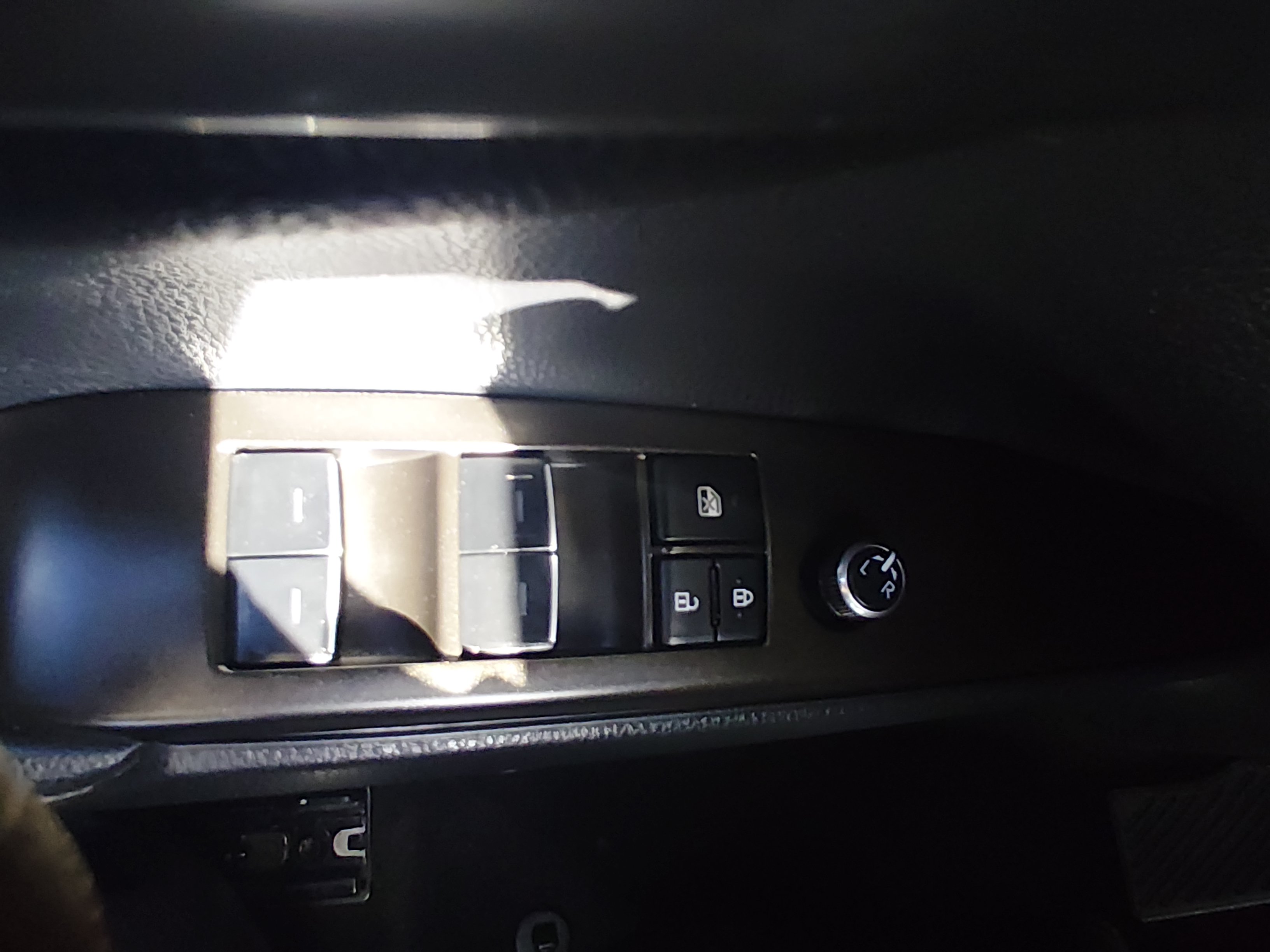 2024 Toyota Camry XSE - Photo 13