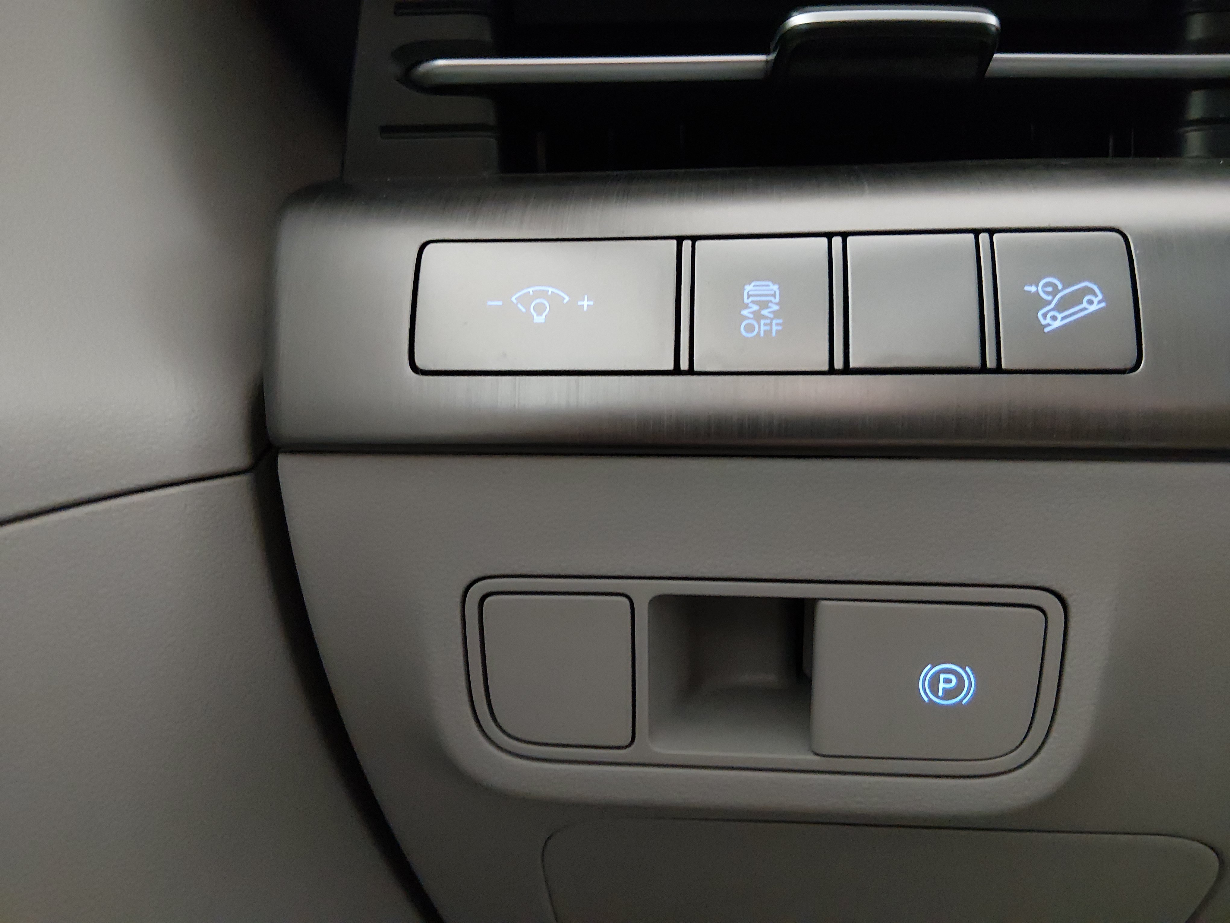 2024 Hyundai Kona SEL - Photo 13