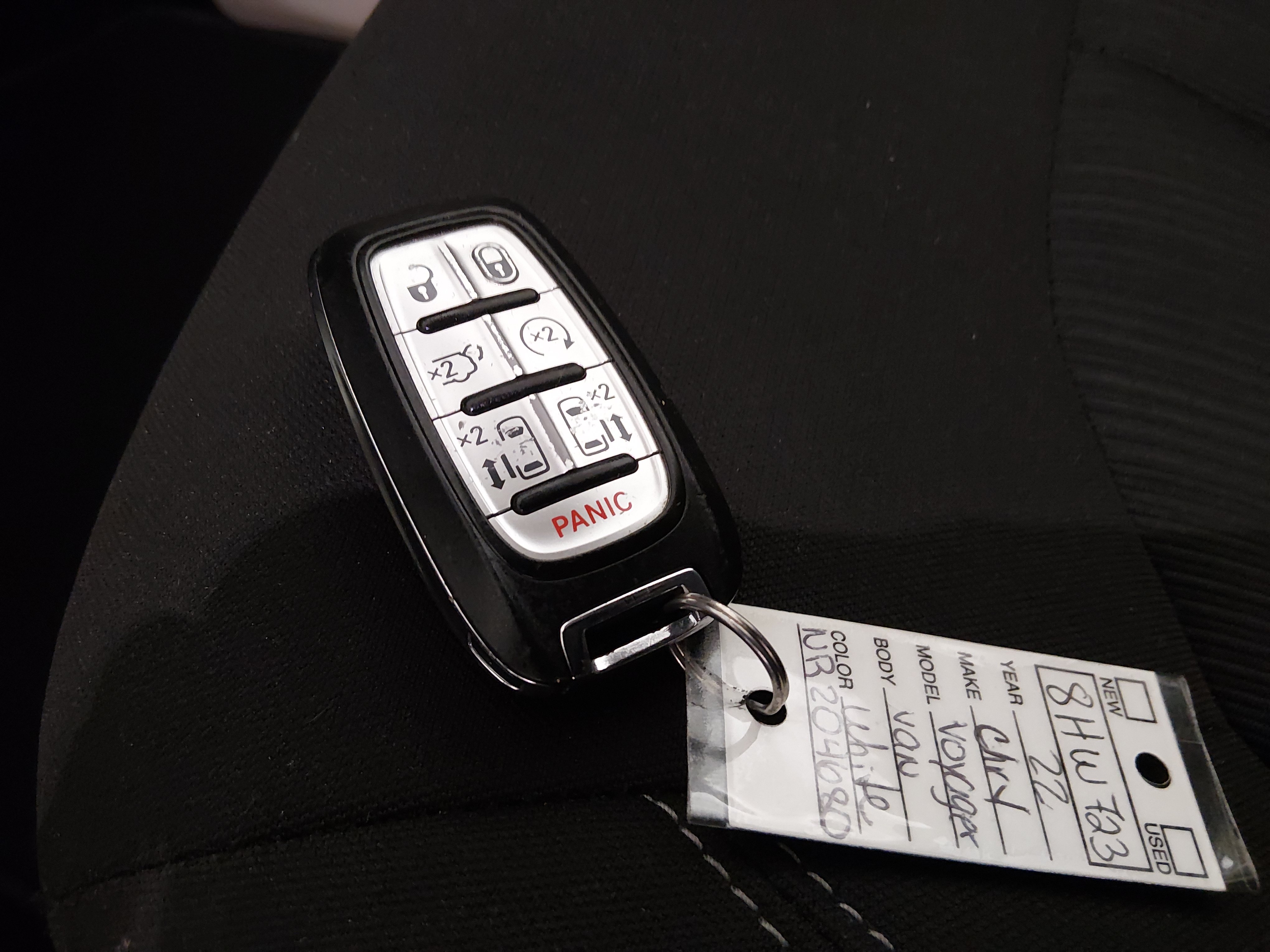 2022 Chrysler Voyager LX - Photo 15