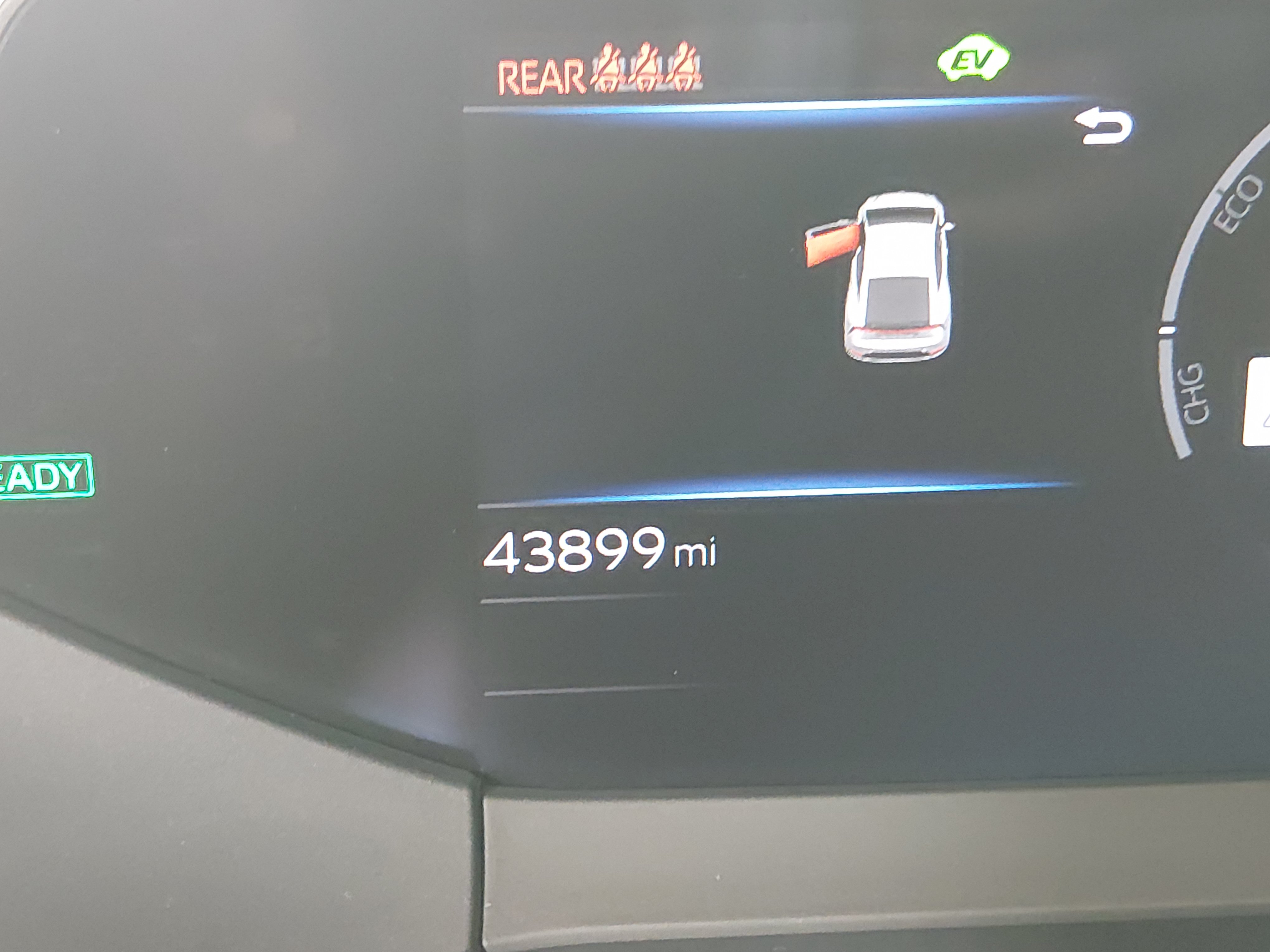 2024 Toyota Prius LE - Photo 14