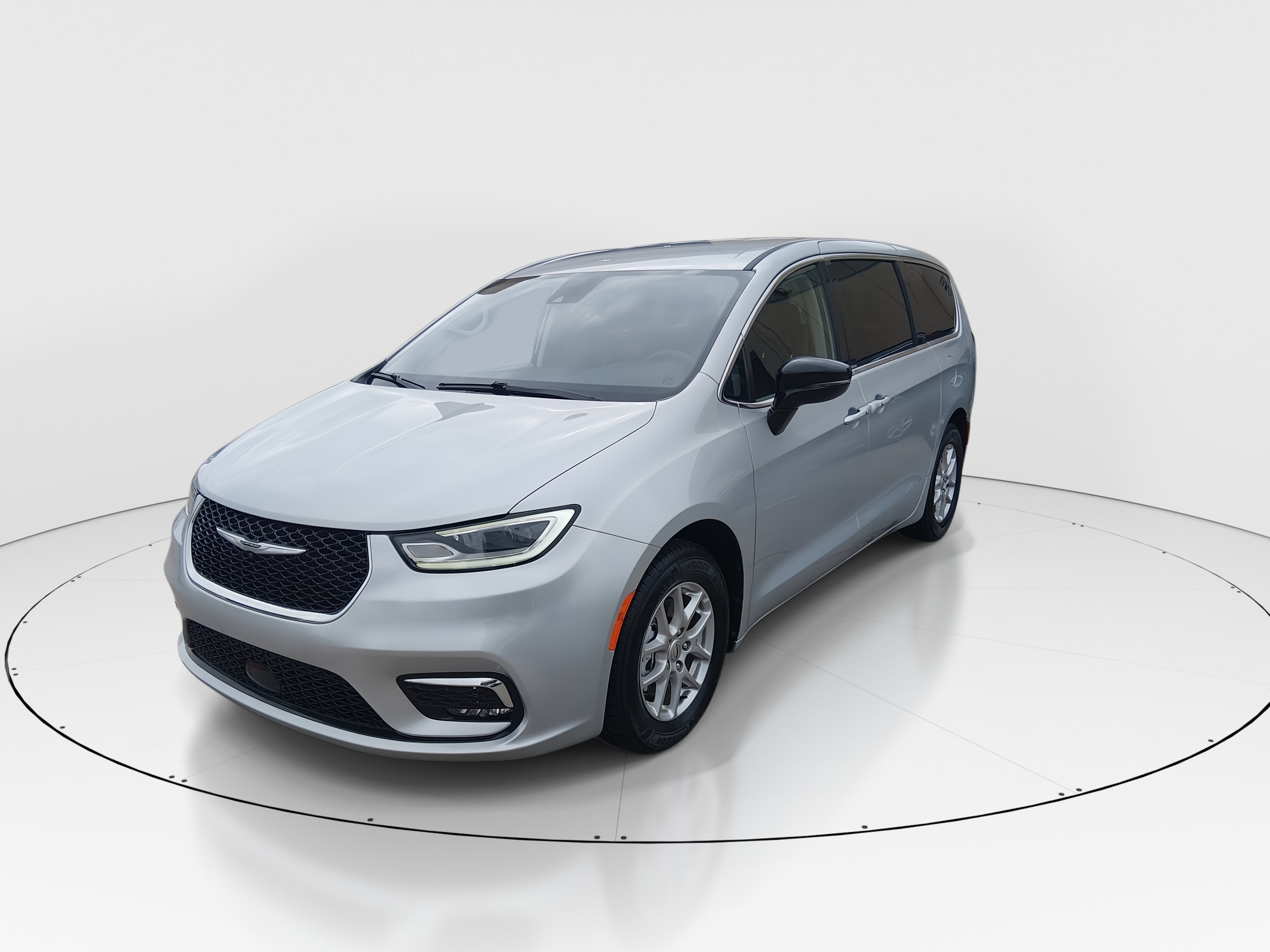 2024 Chrysler Pacifica 3