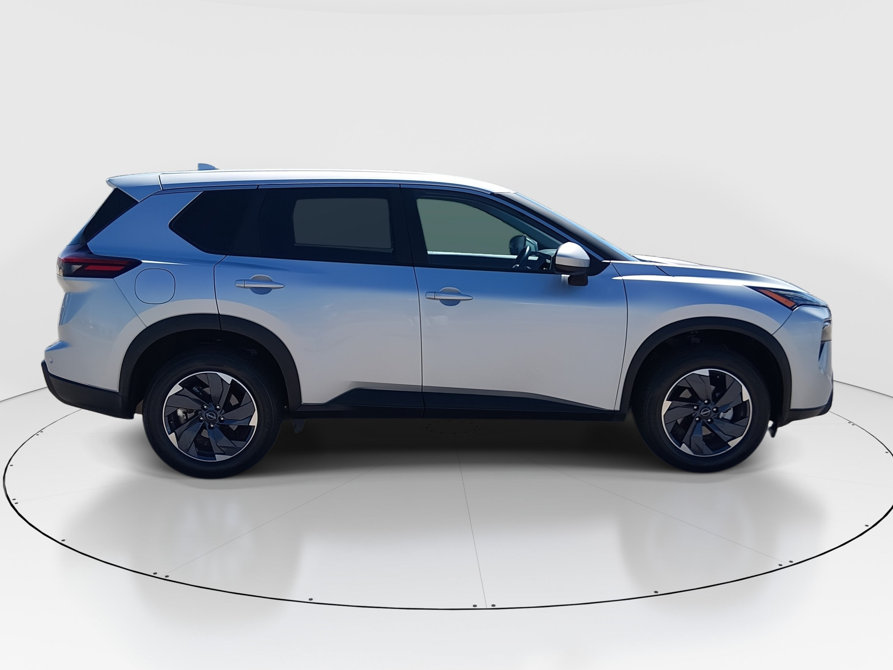 2025 Nissan Rogue SV - Photo 8