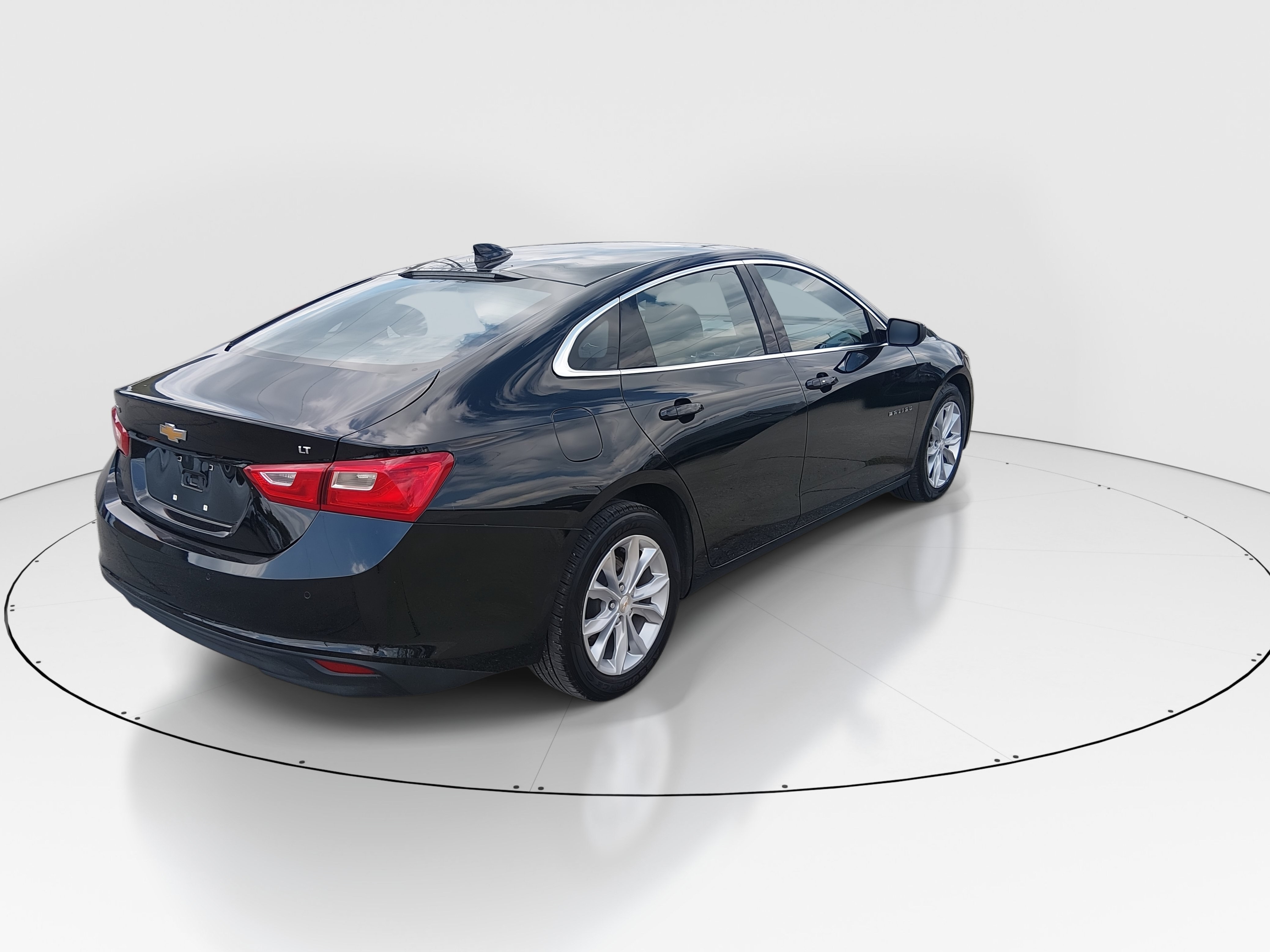 2025 Chevrolet Malibu 1LT - Photo 7