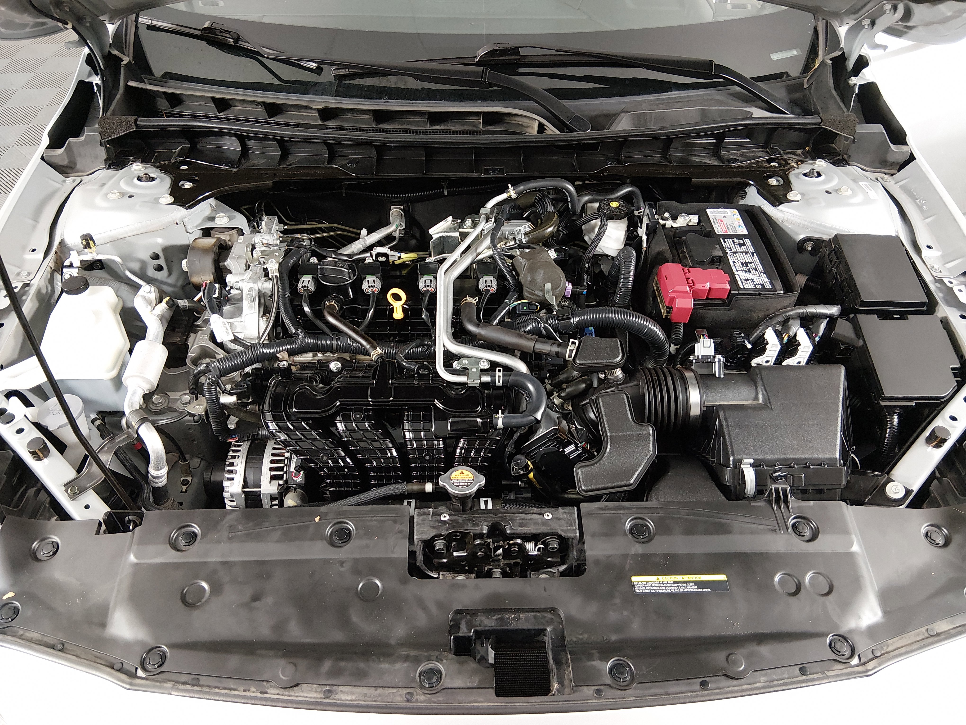 2024 Nissan Altima SR - Photo 9