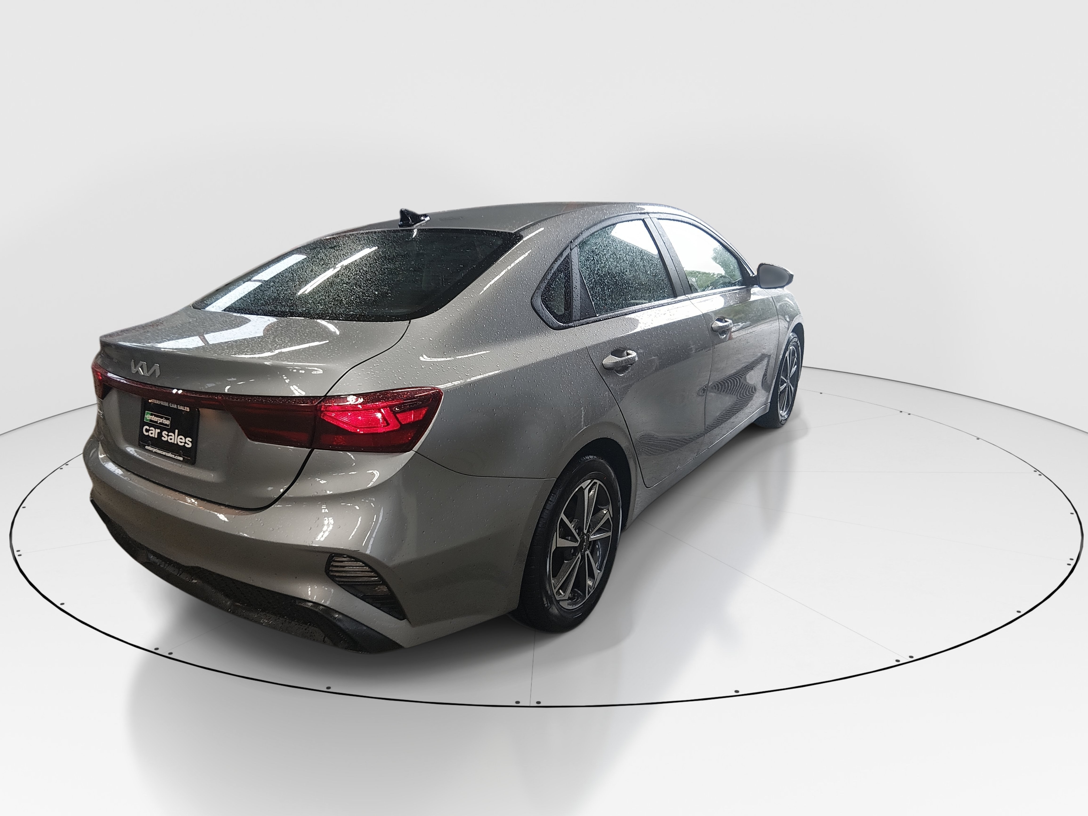 2024 Kia Forte LXS - Photo 7