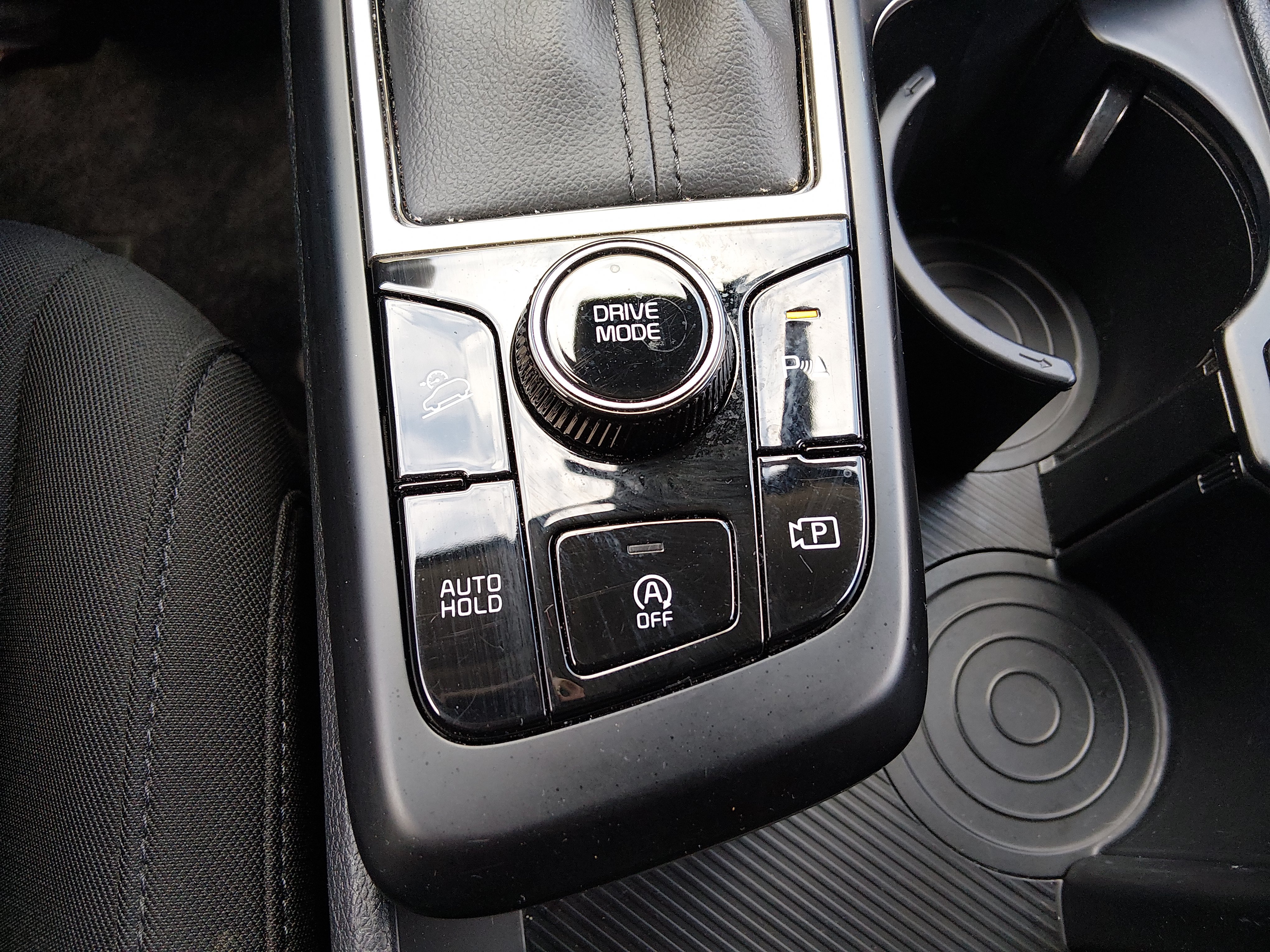 2025 Kia Sportage LX - Photo 17