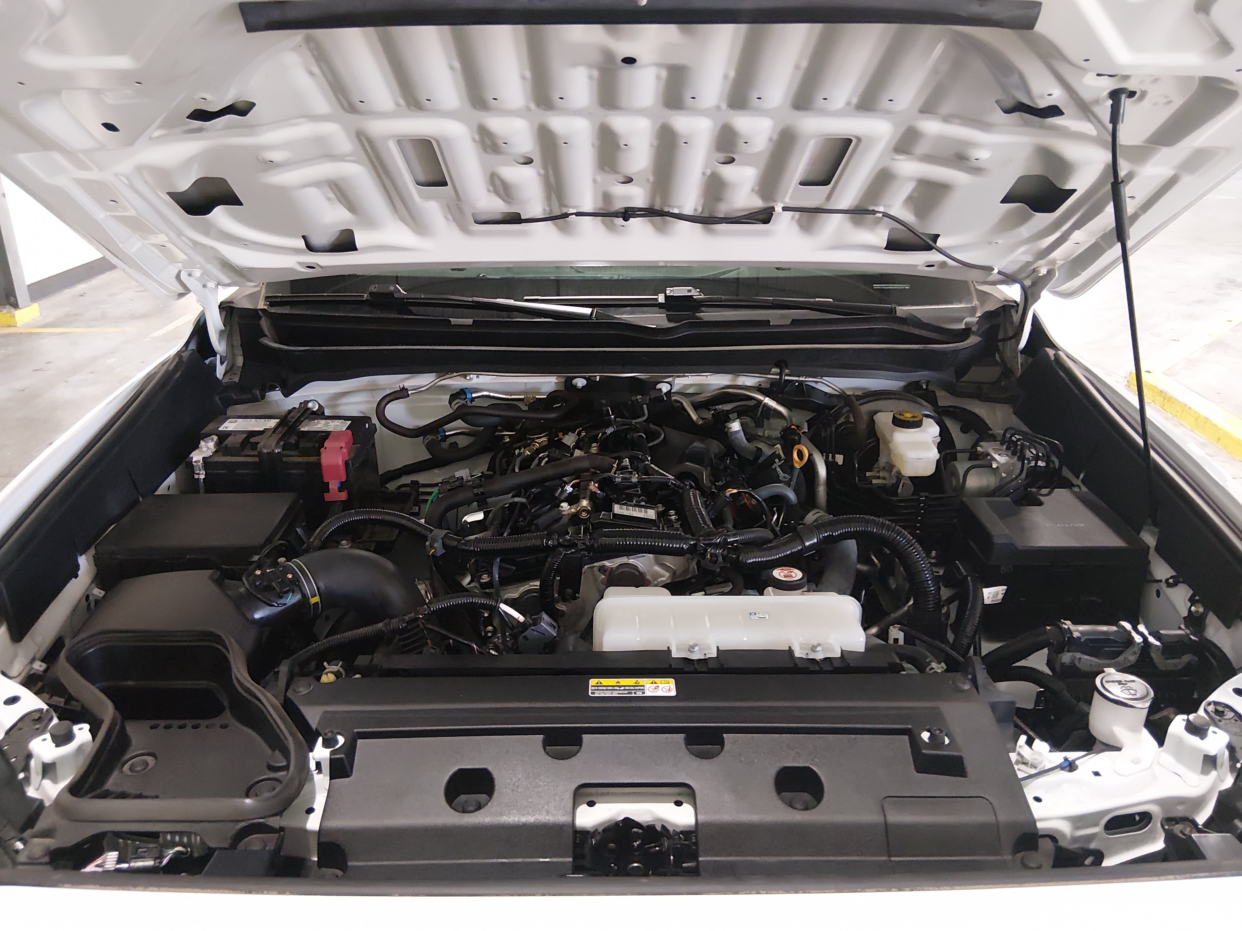 2024 Toyota Tacoma SR - Photo 9