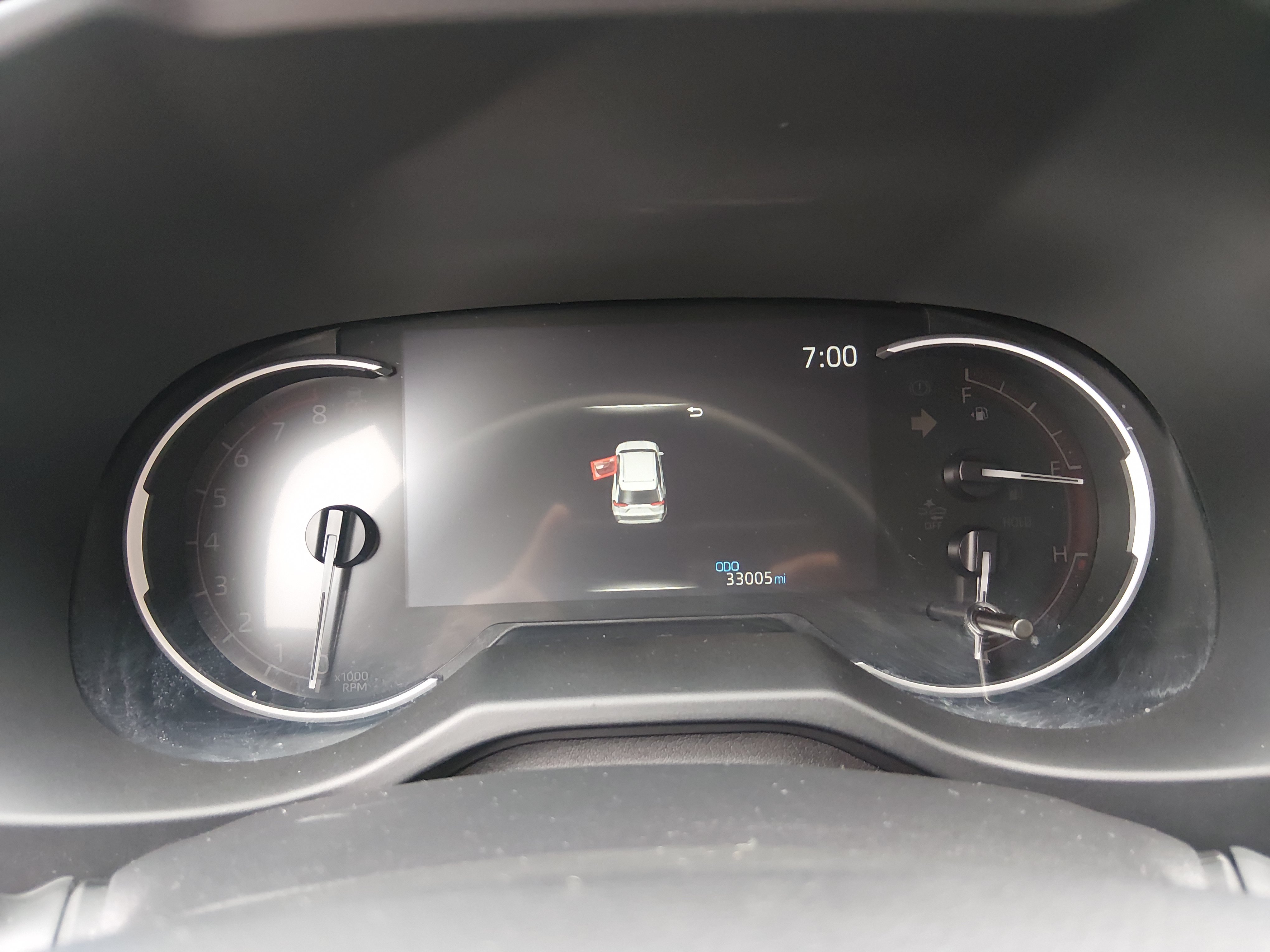 2025 Toyota RAV4 XLE - Photo 14