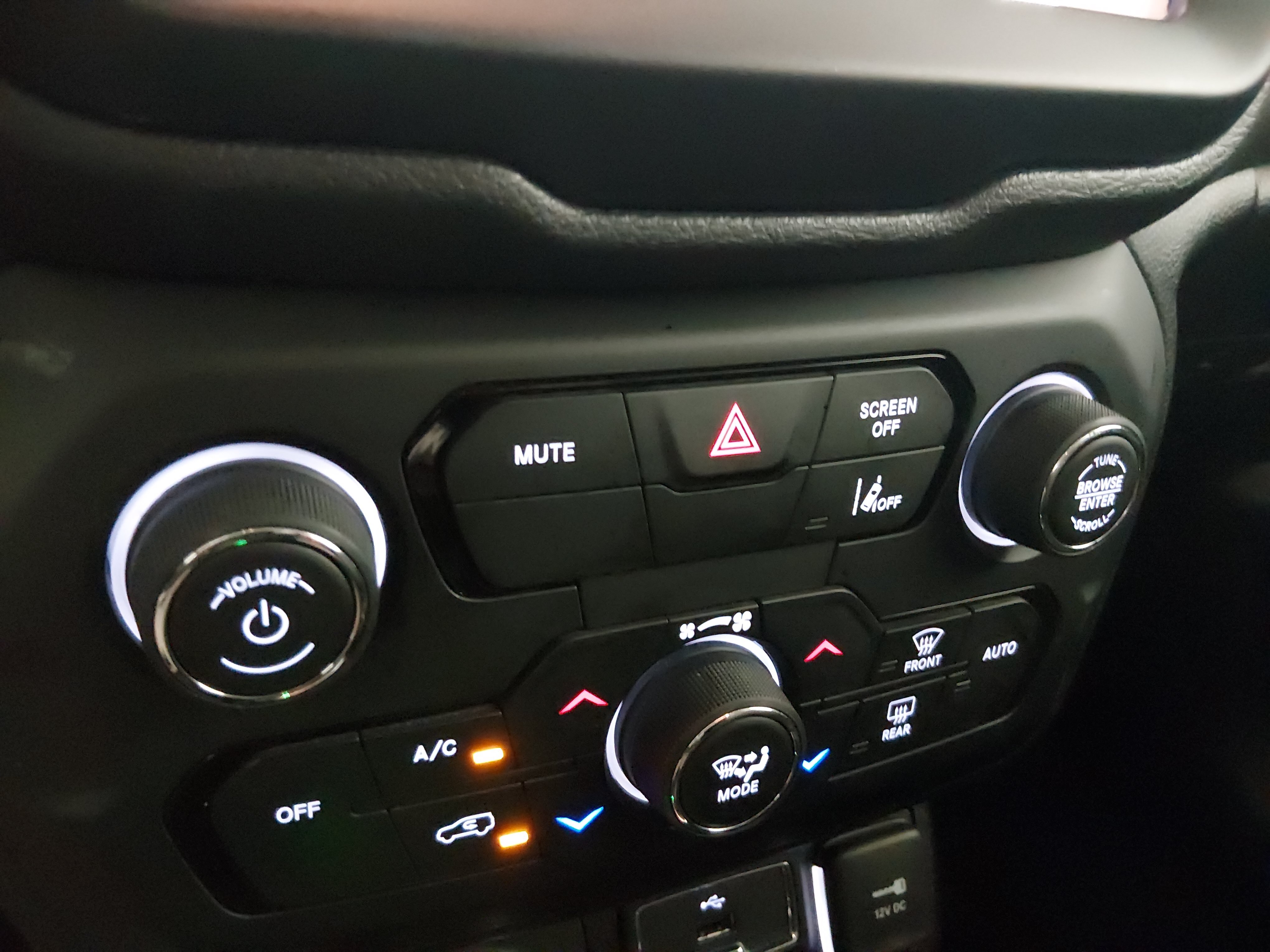 2023 Jeep Renegade Latitude - Photo 19