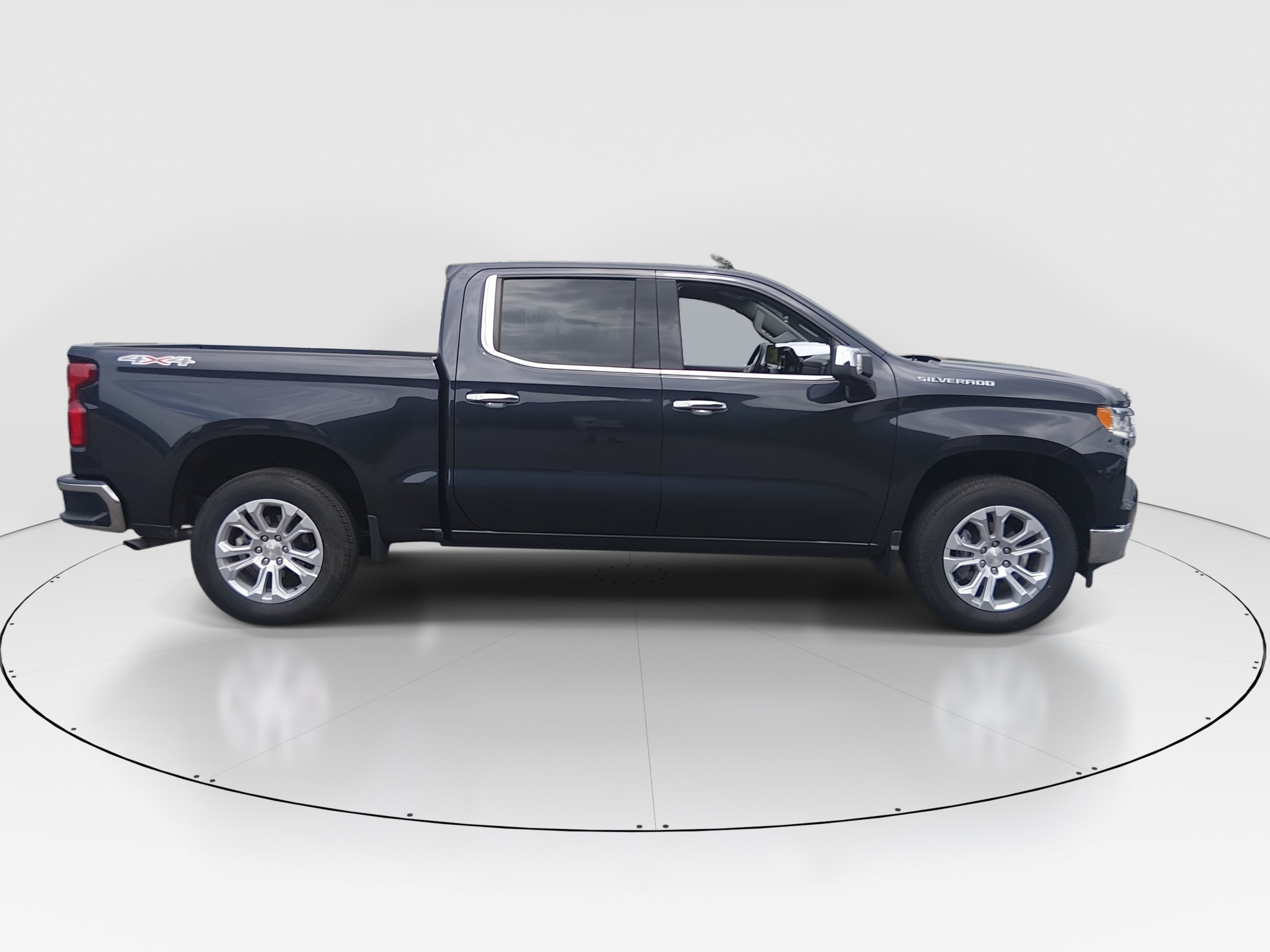 2023 Chevrolet Silverado 1500 LTZ - Photo 8