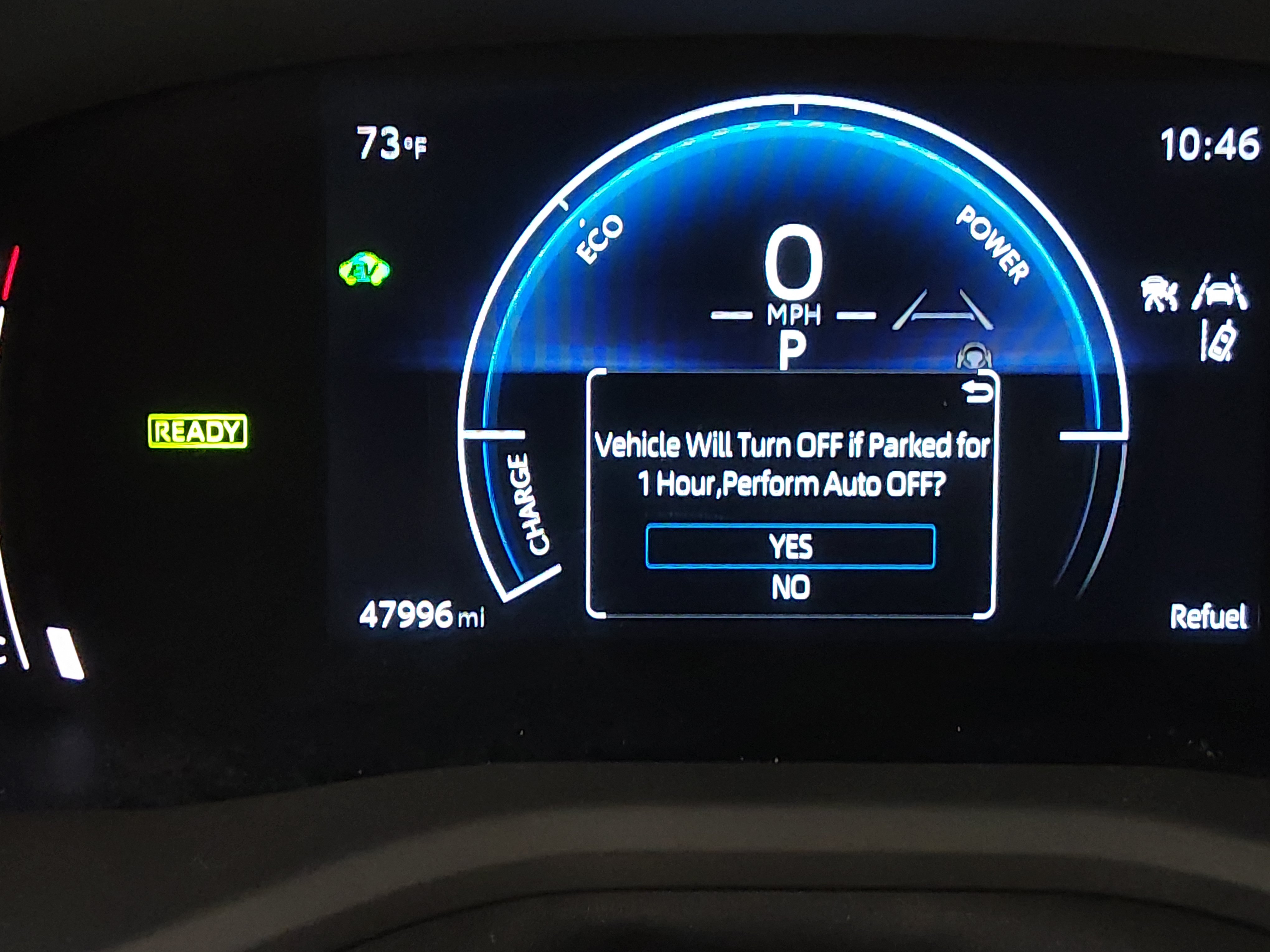 2025 Toyota Camry SE - Photo 14