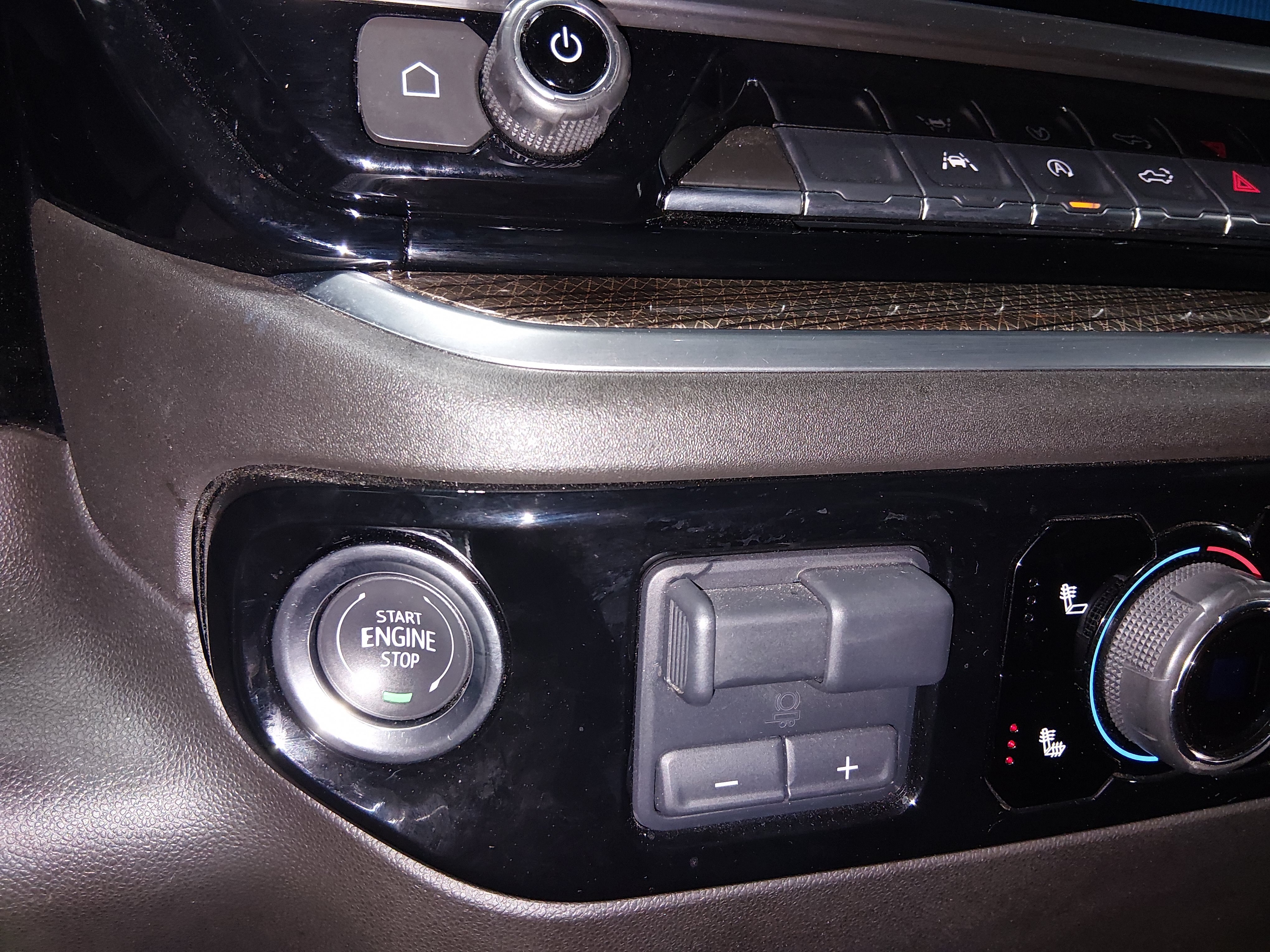 2025 Chevrolet Silverado 1500 LT - Photo 21